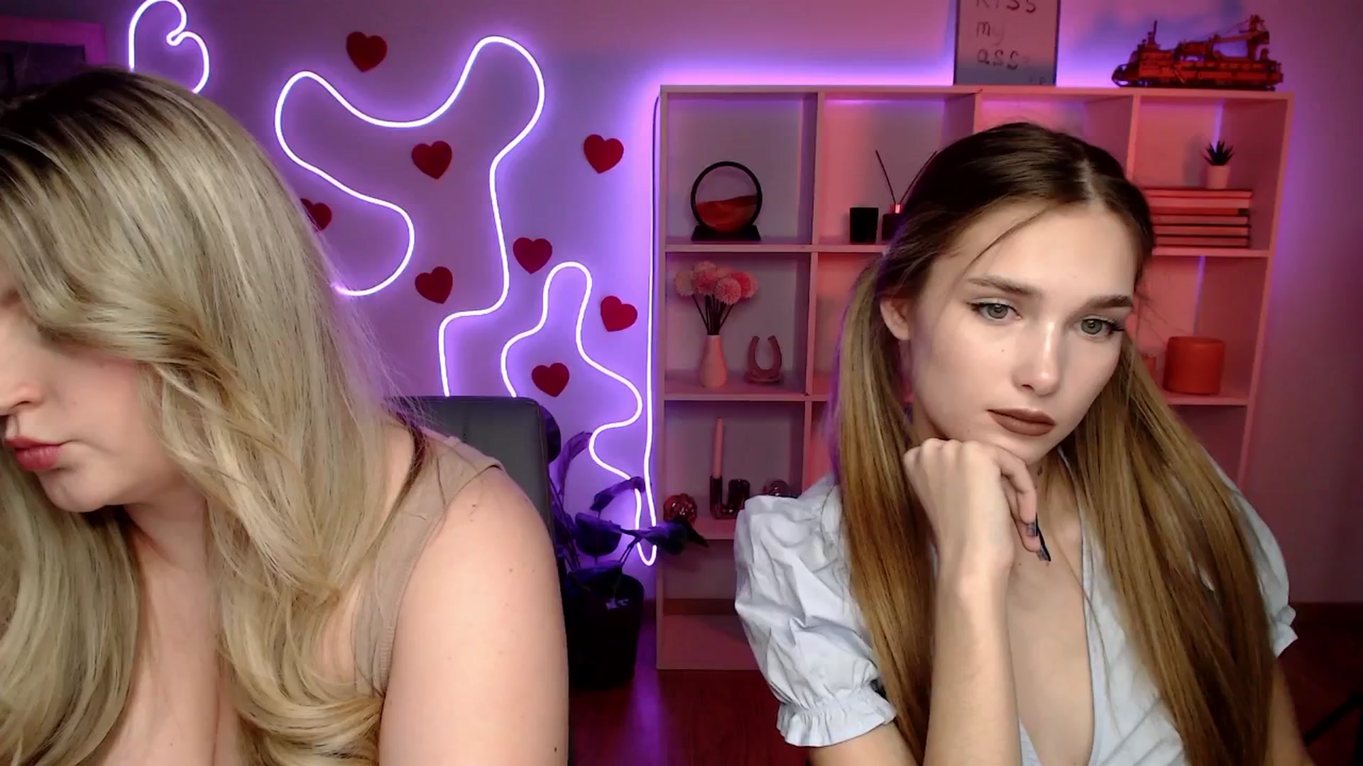 Gallery image thumbnail from Sirela's myfreecams stream on, 03/06/2026, 14:34 image 3 of 20