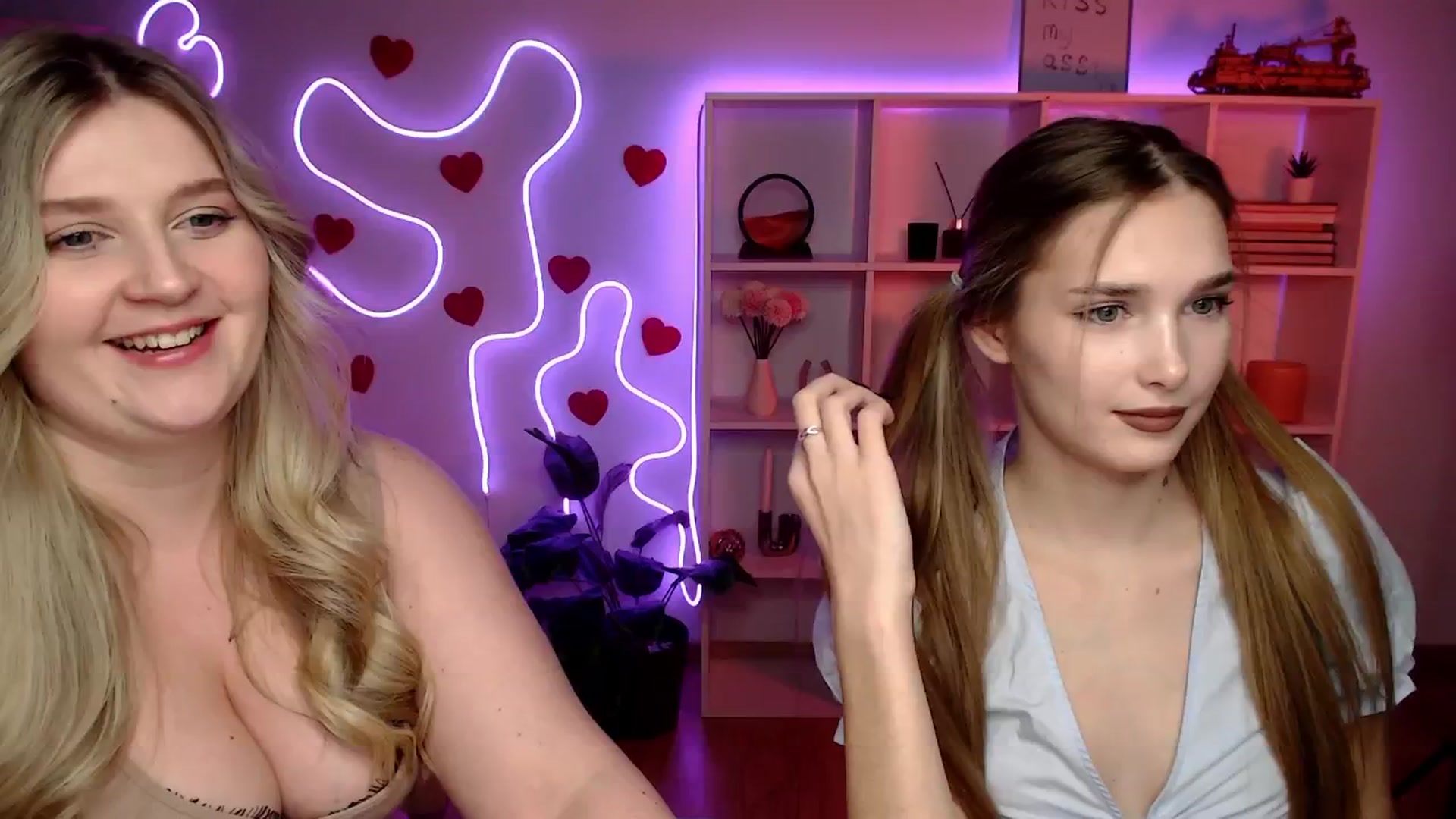 Gallery image thumbnail from Sirela's myfreecams stream on, 03/06/2026, 16:09 image 8 of 20