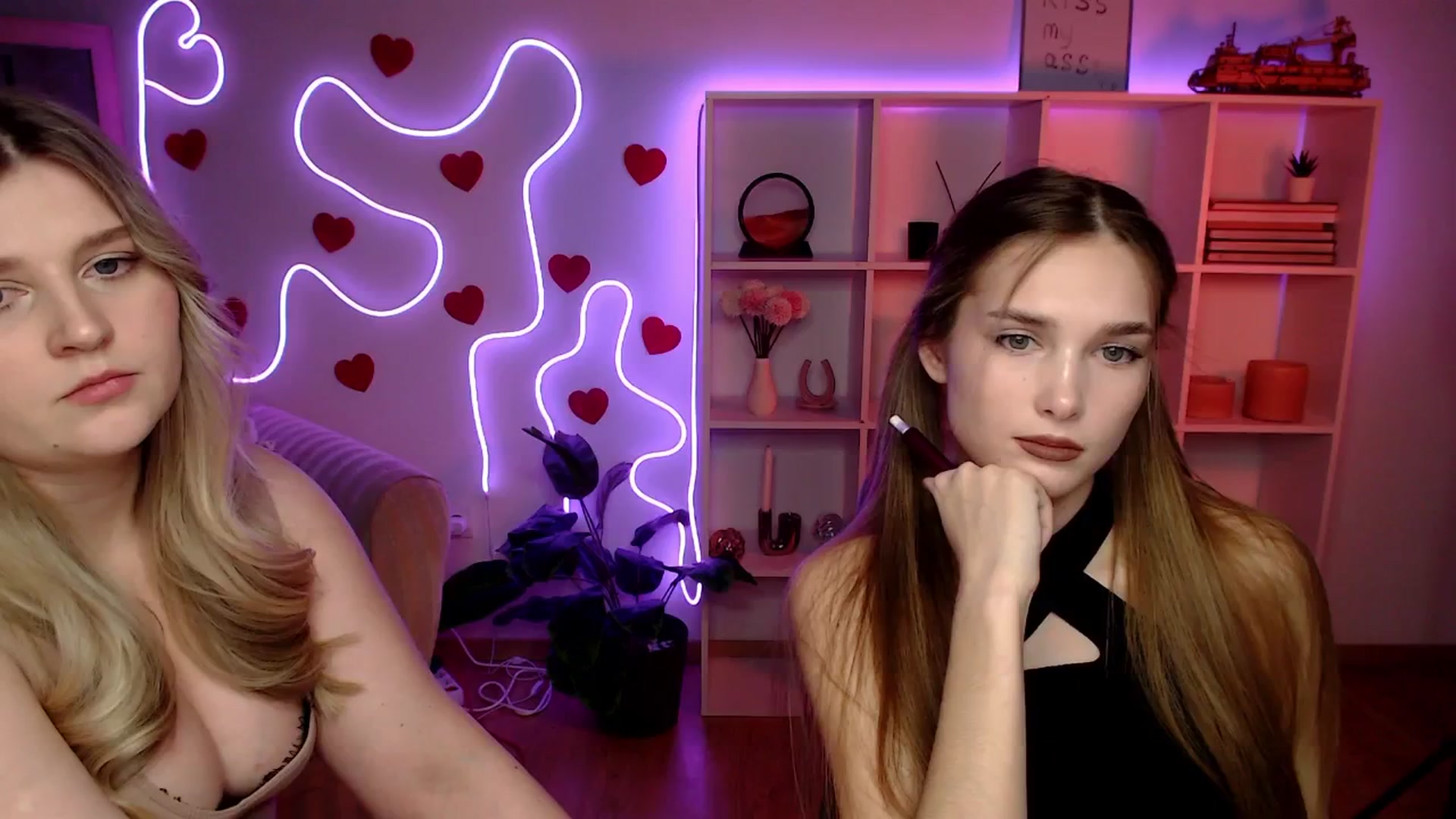 Gallery image thumbnail from Sirela's myfreecams stream on, 03/06/2026, 16:09 image 19 of 20