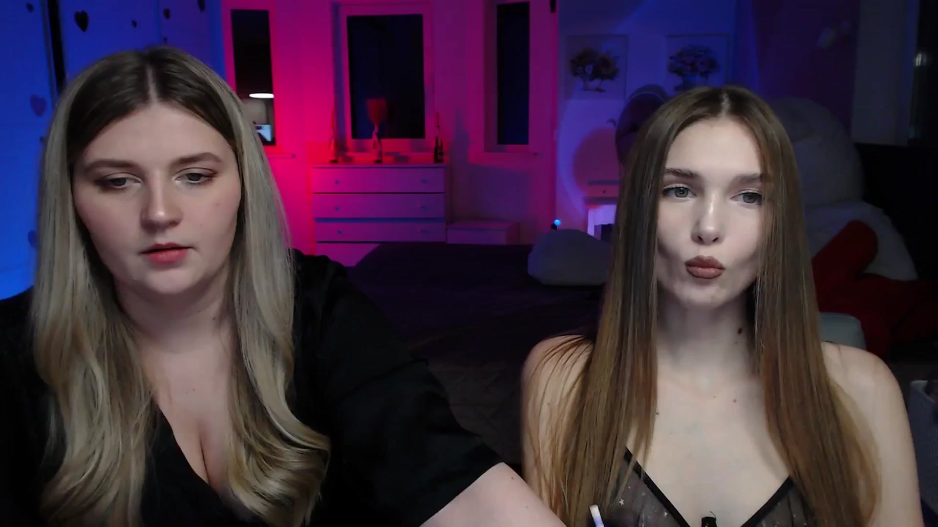 Gallery image thumbnail from Sirela's myfreecams stream on, 03/07/2026, 13:57 image 12 of 20