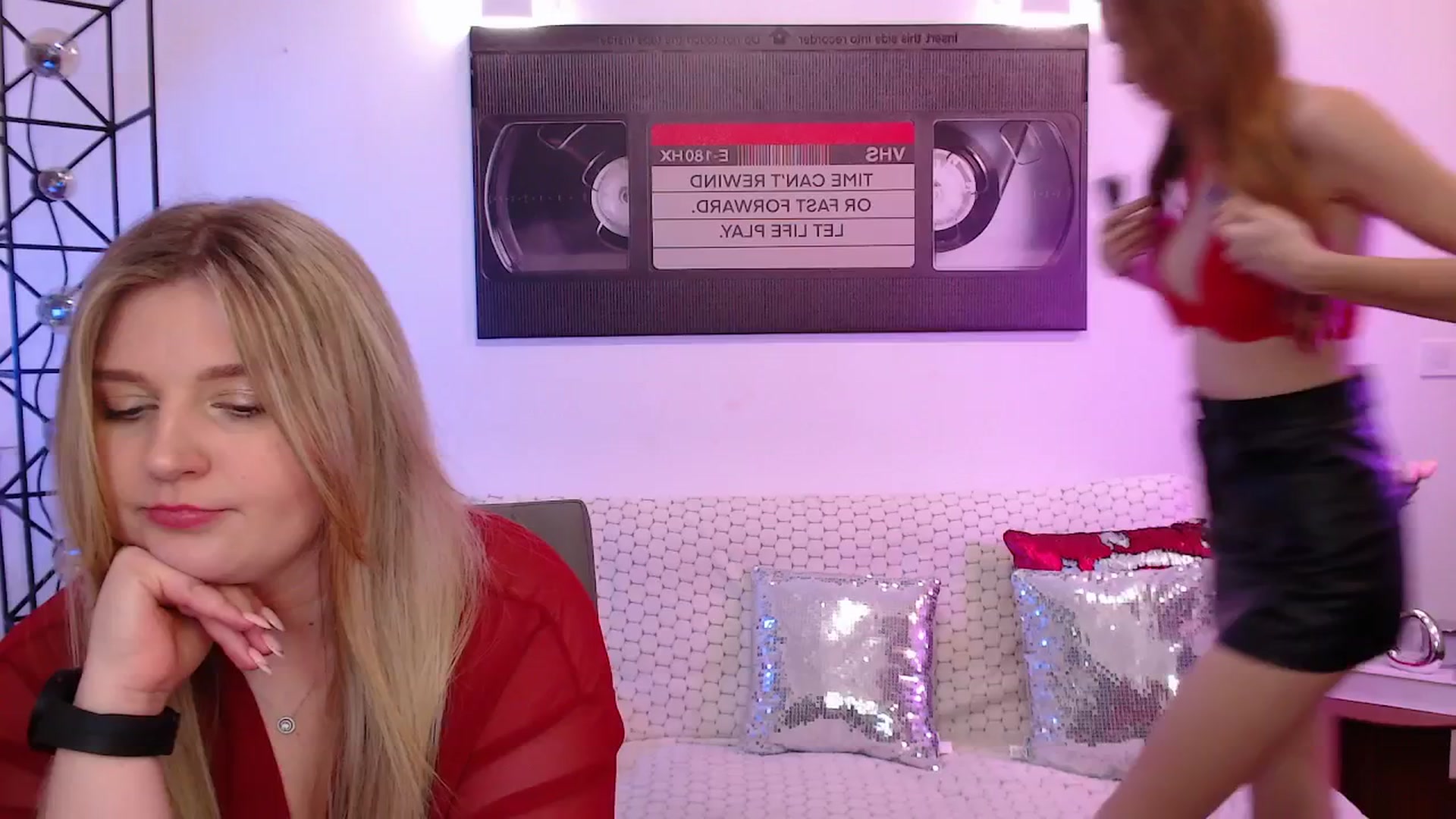 Gallery image thumbnail from Sirela's myfreecams stream on, 03/13/2026, 17:41 image 1 of 20