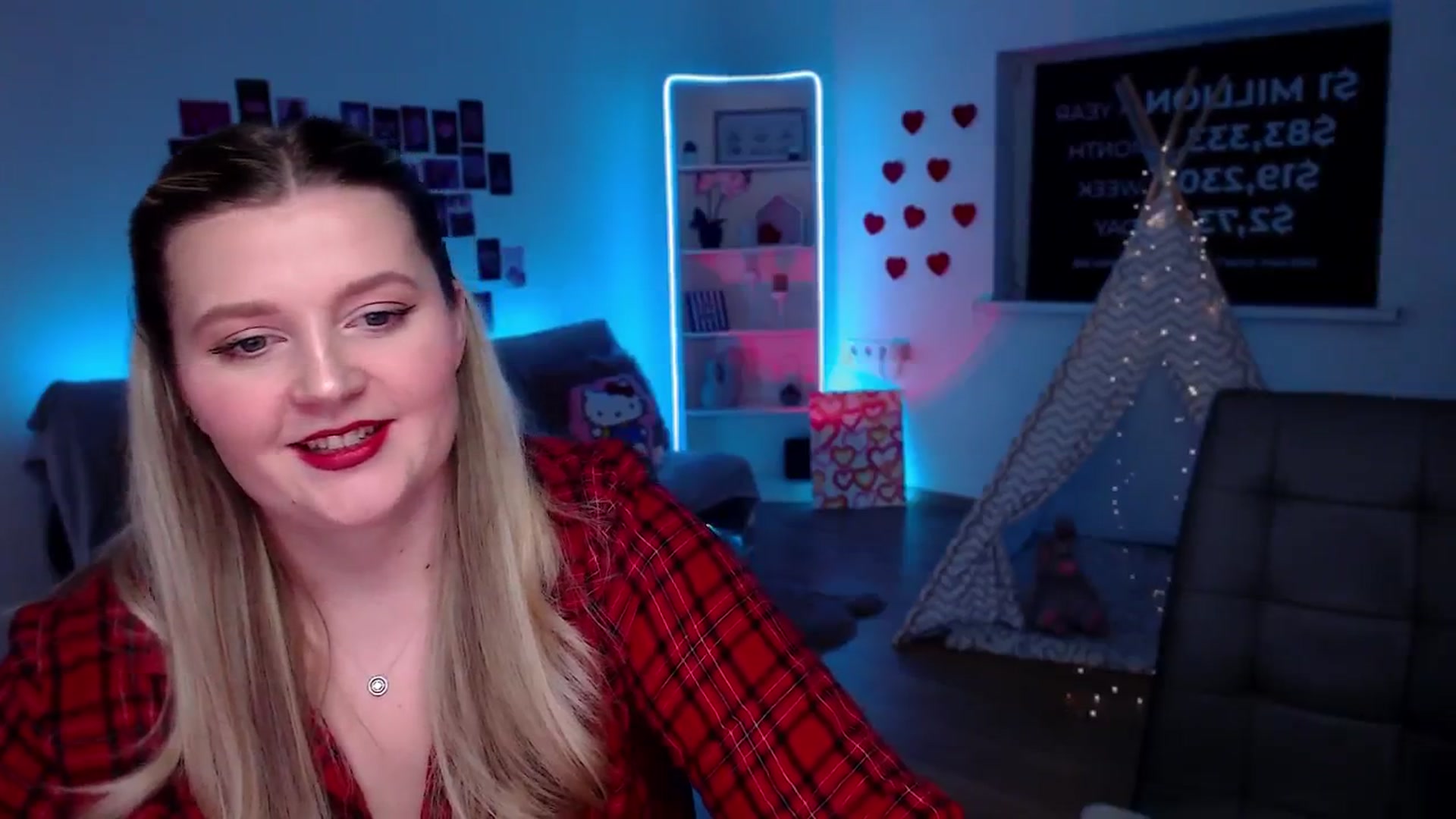Gallery image thumbnail from Sirela's myfreecams stream on, 03/17/2026, 12:53 image 3 of 20