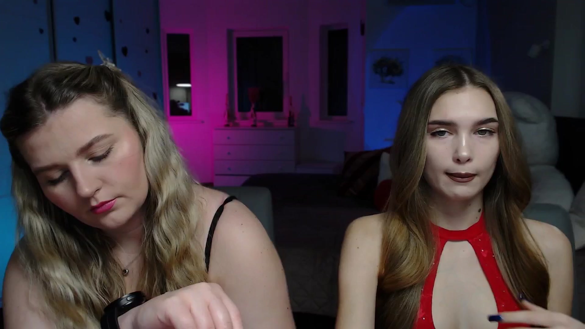 Gallery image thumbnail from Sirela's myfreecams stream on, 03/18/2026, 11:27 image 5 of 20