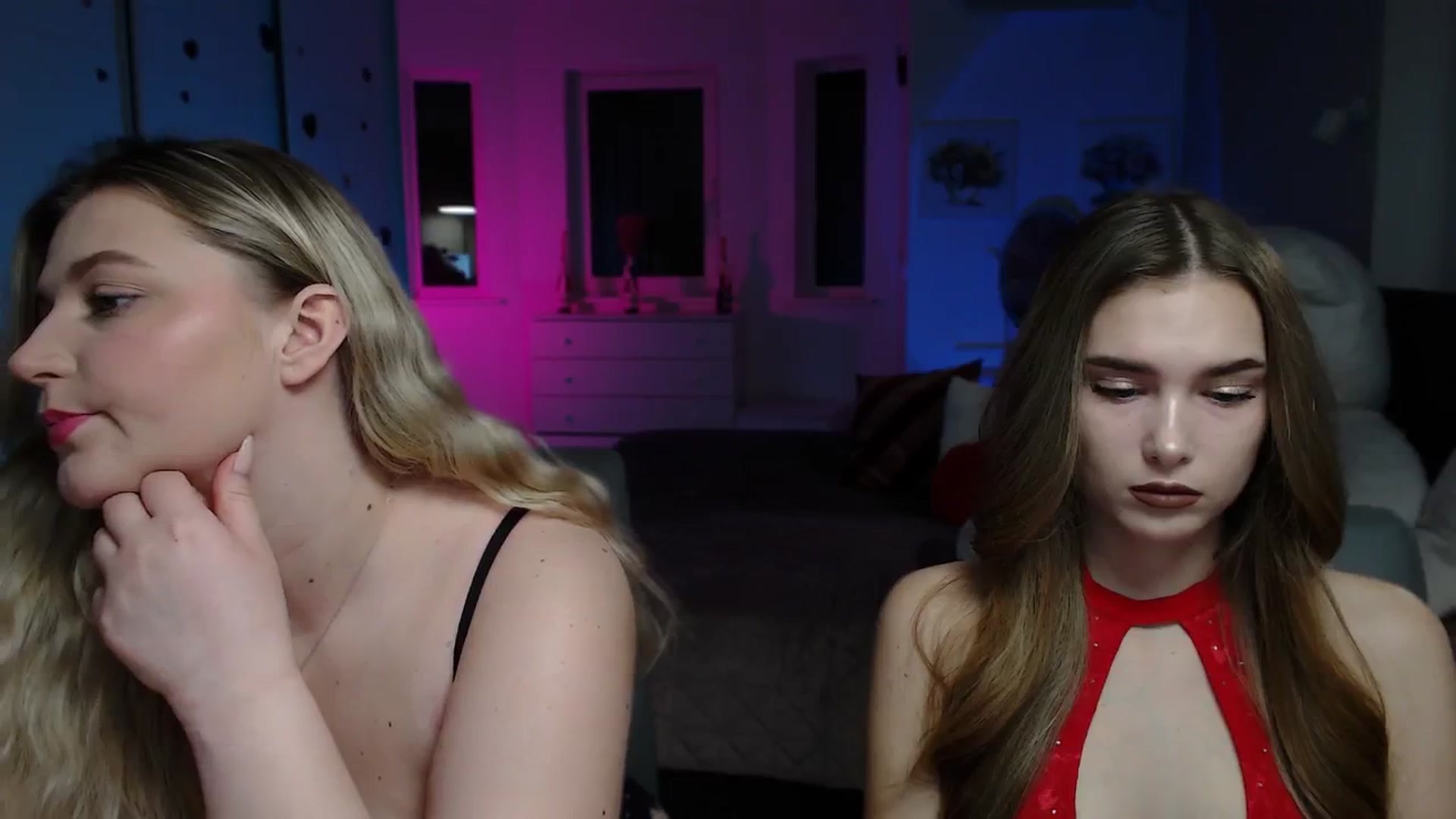 Gallery image thumbnail from Sirela's myfreecams stream on, 03/18/2026, 11:27 image 12 of 20