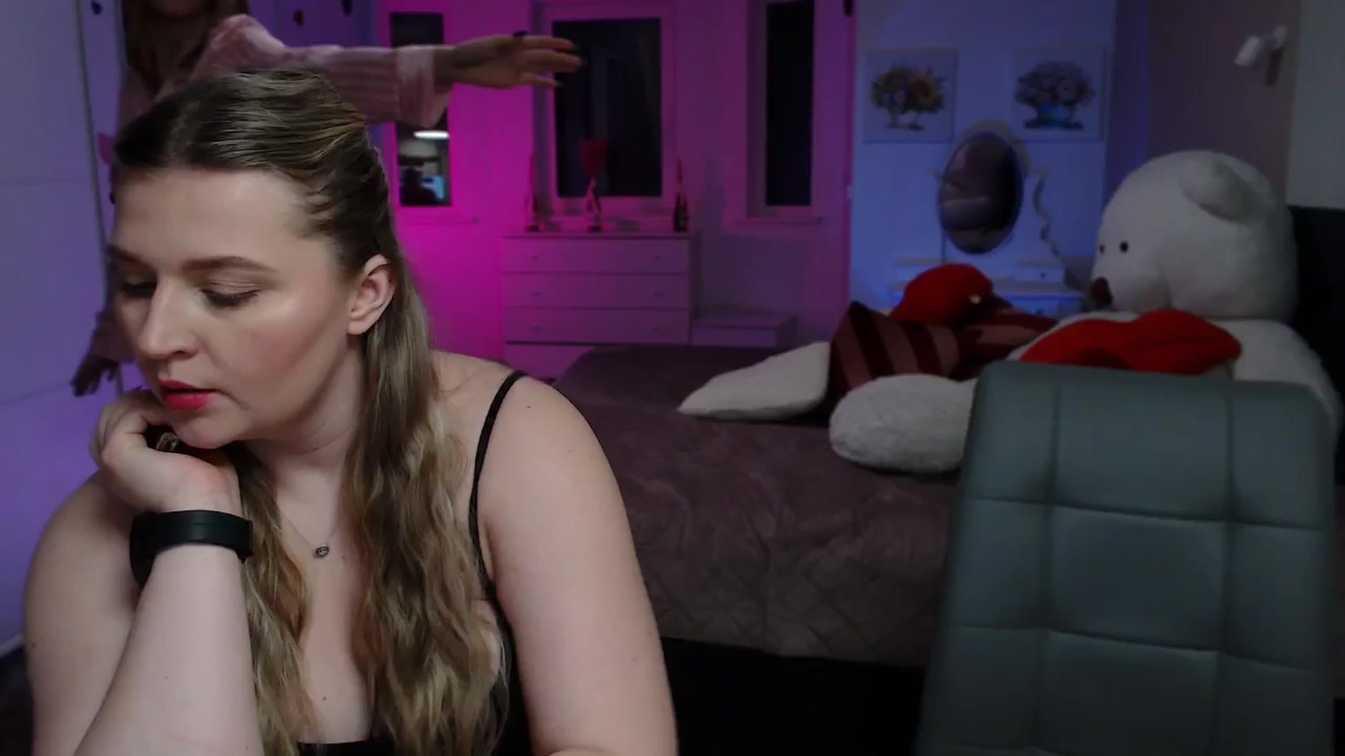 Gallery image thumbnail from Sirela's myfreecams stream on, 03/18/2026, 16:29 image 12 of 20