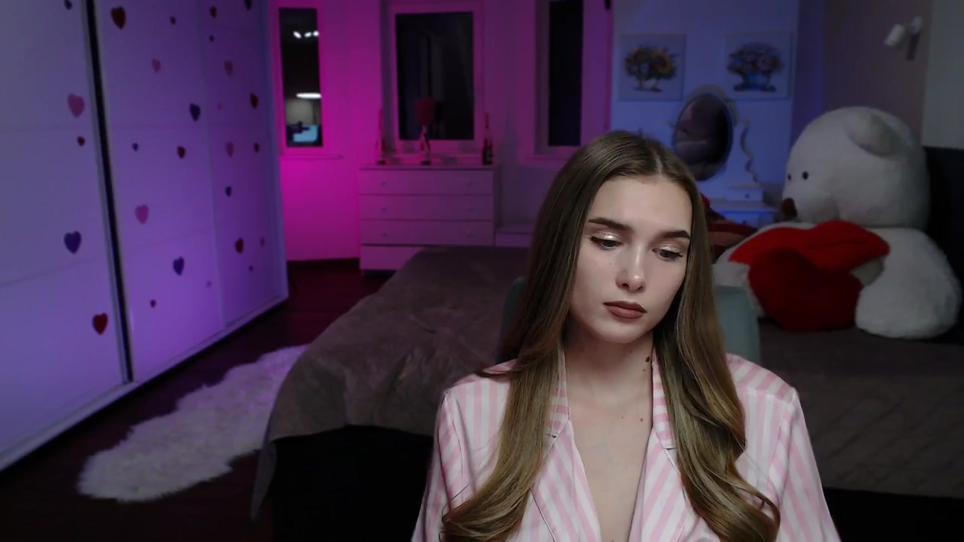 Gallery image thumbnail from Sirela's myfreecams stream on, 03/18/2026, 17:29 image 20 of 20