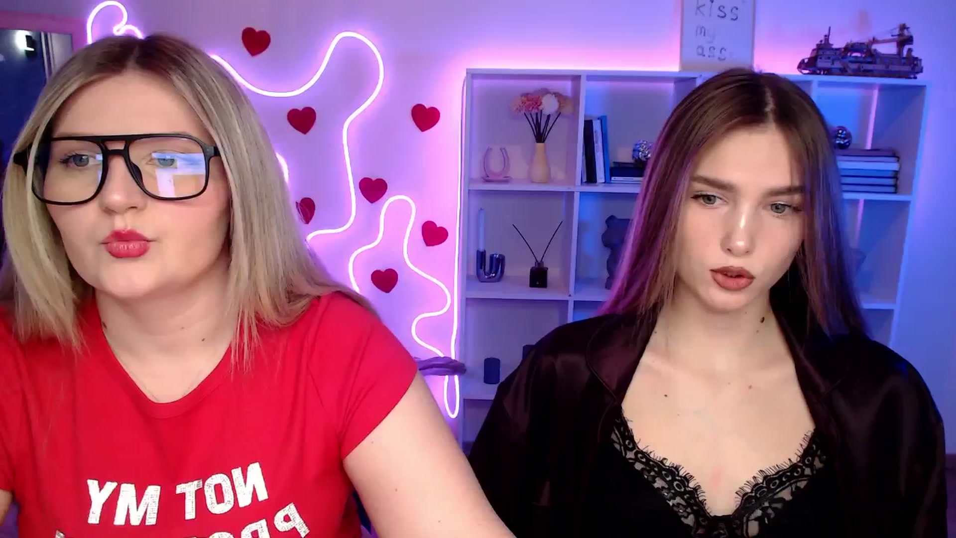 Gallery image thumbnail from Sirela's myfreecams stream on, 03/25/2026, 12:14 image 13 of 20