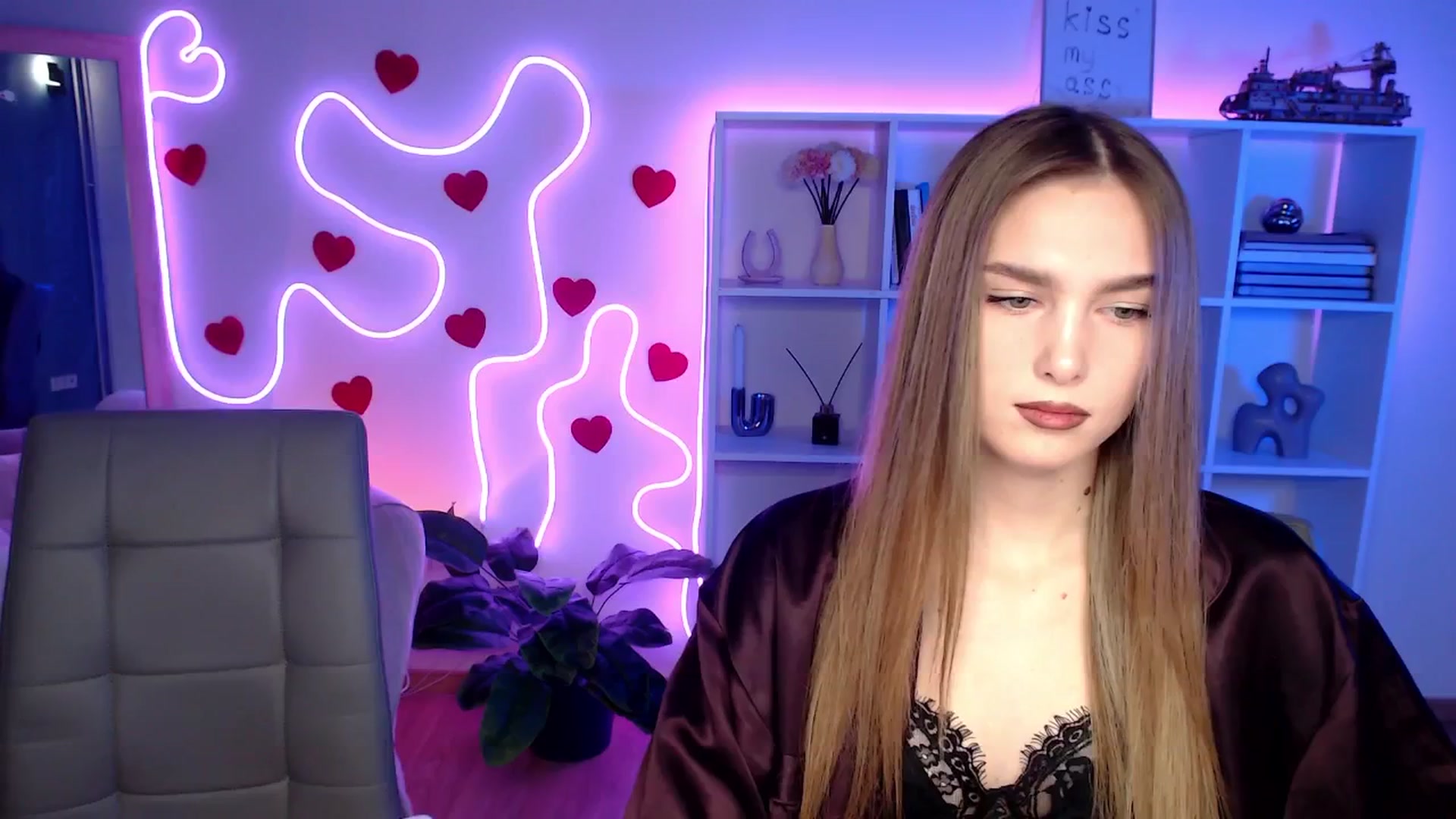 Gallery image thumbnail from Sirela's myfreecams stream on, 03/25/2026, 12:14 image 3 of 20