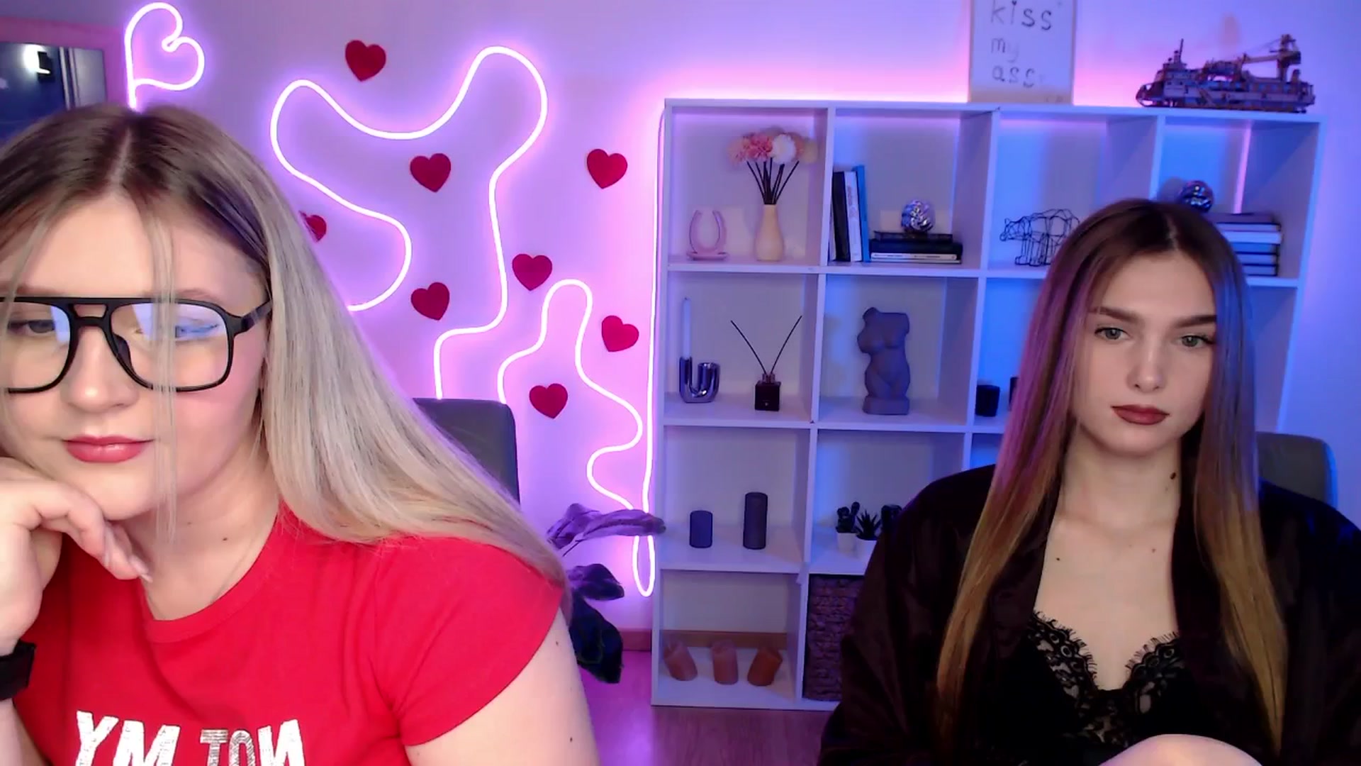 Gallery image thumbnail from Sirela's myfreecams stream on, 03/25/2026, 12:36 image 6 of 20