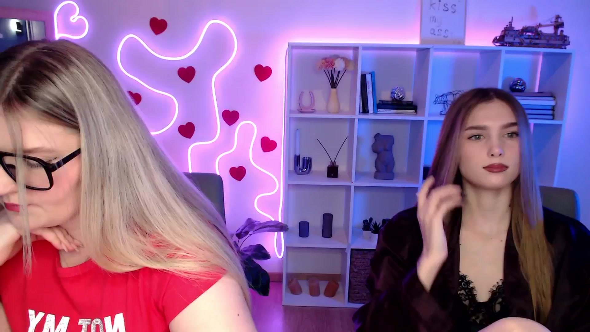 Gallery image thumbnail from Sirela's myfreecams stream on, 03/25/2026, 12:36 image 13 of 20