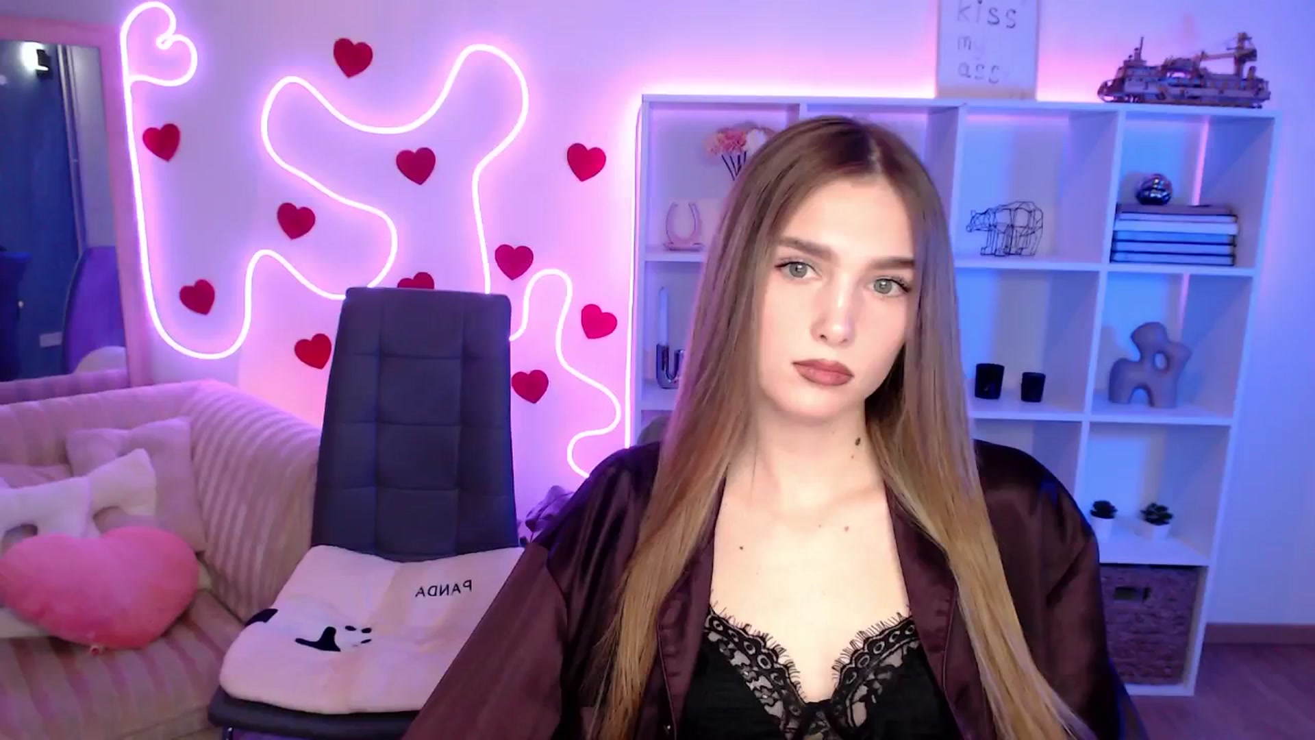 Gallery image thumbnail from Sirela's myfreecams stream on, 03/25/2026, 12:36 image 19 of 20
