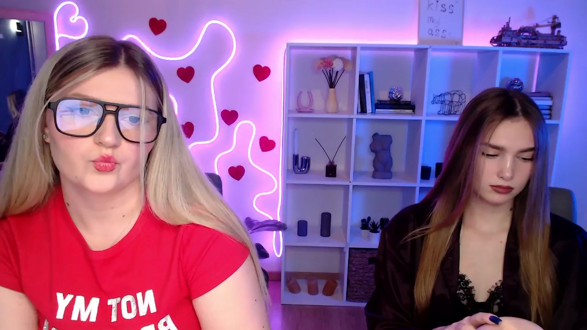 Gallery image thumbnail from Sirela's myfreecams stream on, 03/25/2026, 12:36 image 10 of 20