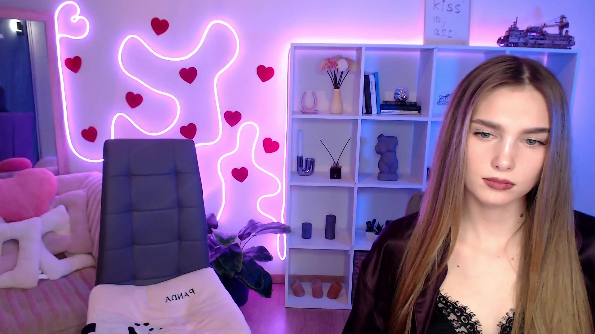 Gallery image thumbnail from Sirela's myfreecams stream on, 03/25/2026, 15:07 image 11 of 20