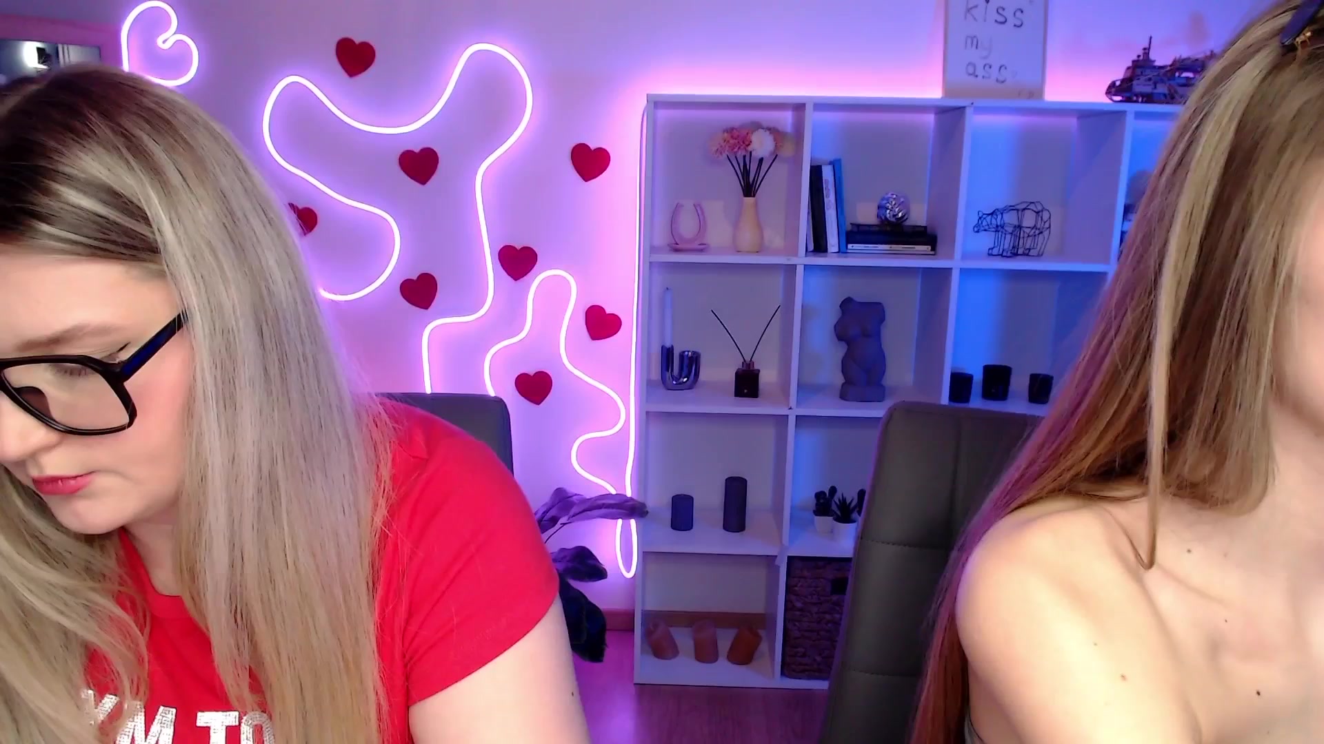 Gallery image thumbnail from Sirela's myfreecams stream on, 03/25/2026, 15:07 image 16 of 20