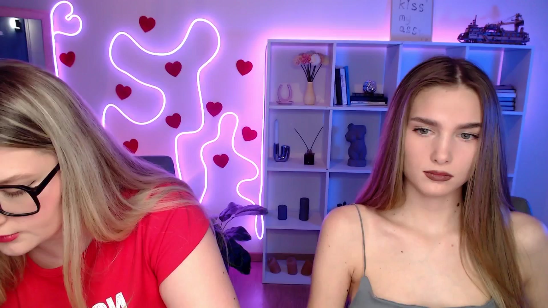 Gallery image thumbnail from Sirela's myfreecams stream on, 03/25/2026, 16:50 image 5 of 20