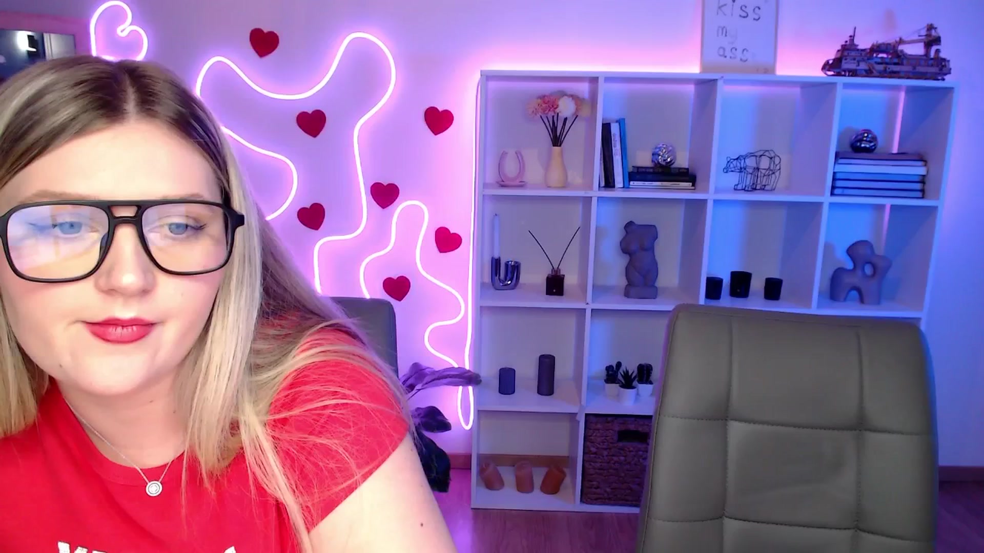 Gallery image thumbnail from Sirela's myfreecams stream on, 03/25/2026, 16:50 image 8 of 20
