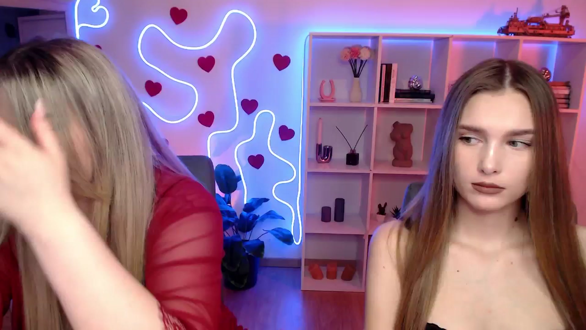 Gallery image thumbnail from Sirela's myfreecams stream on, 03/29/2026, 14:06 image 4 of 20