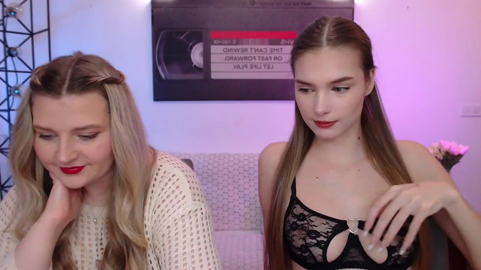 Gallery image thumbnail from Sirela's myfreecams stream on, 04/01/2026, 11:36 image 17 of 20