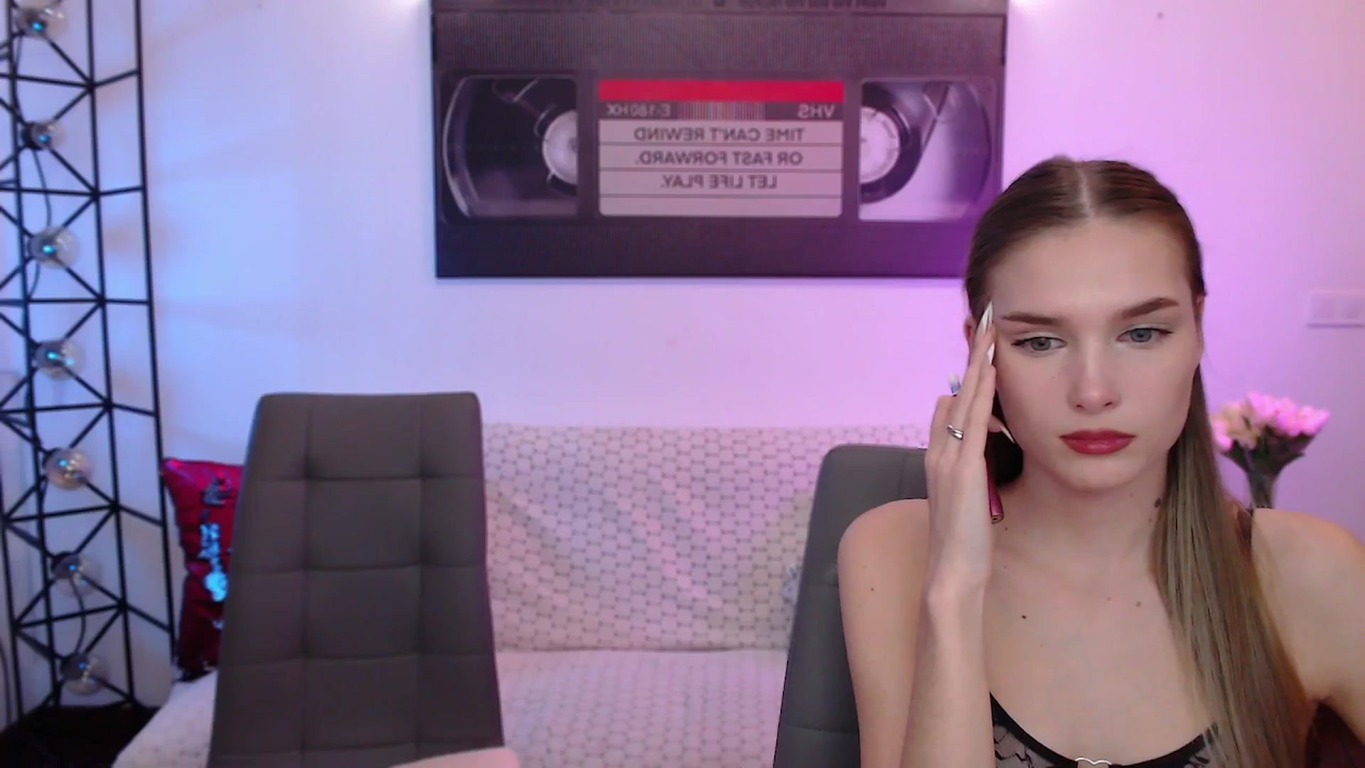 Gallery image thumbnail from Sirela's myfreecams stream on, 04/01/2026, 15:26 image 17 of 20