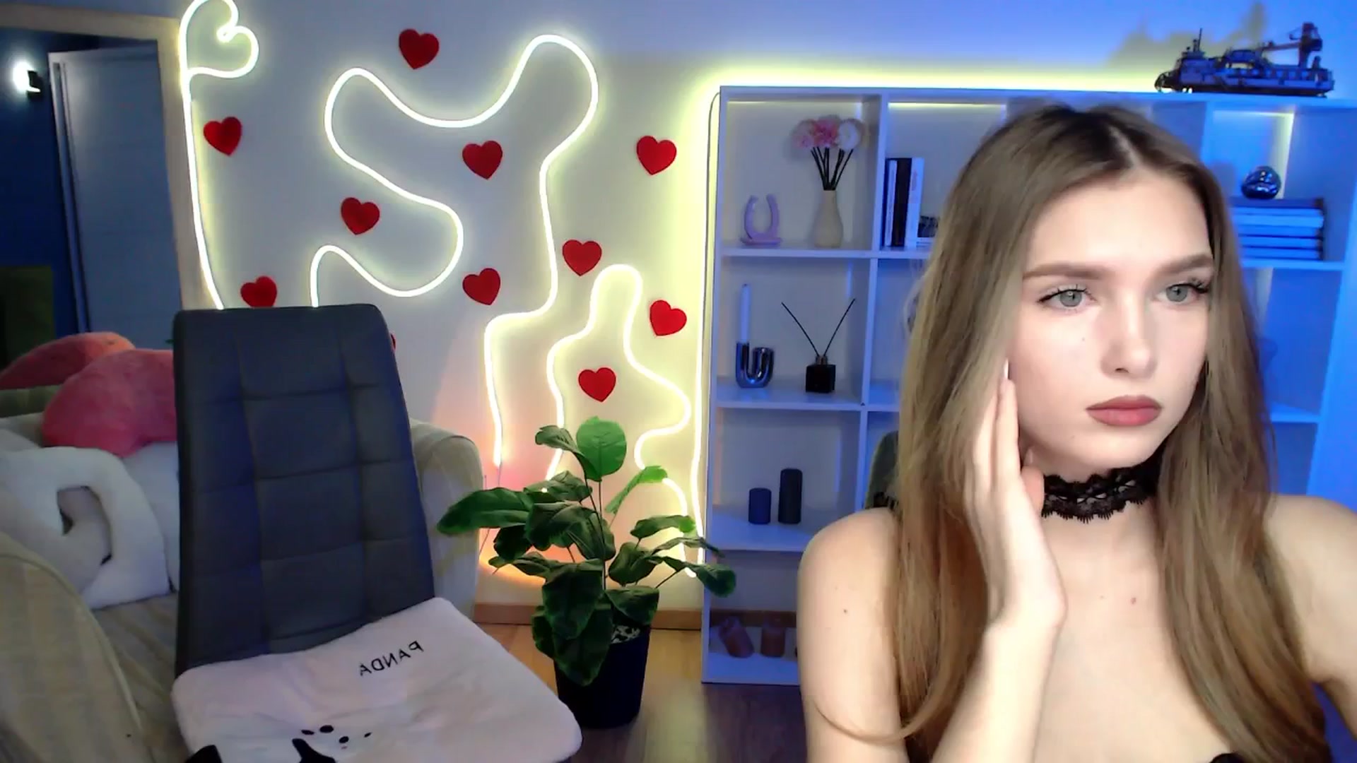 Gallery image thumbnail from Sirela's myfreecams stream on, 04/04/2026, 10:13 image 12 of 20