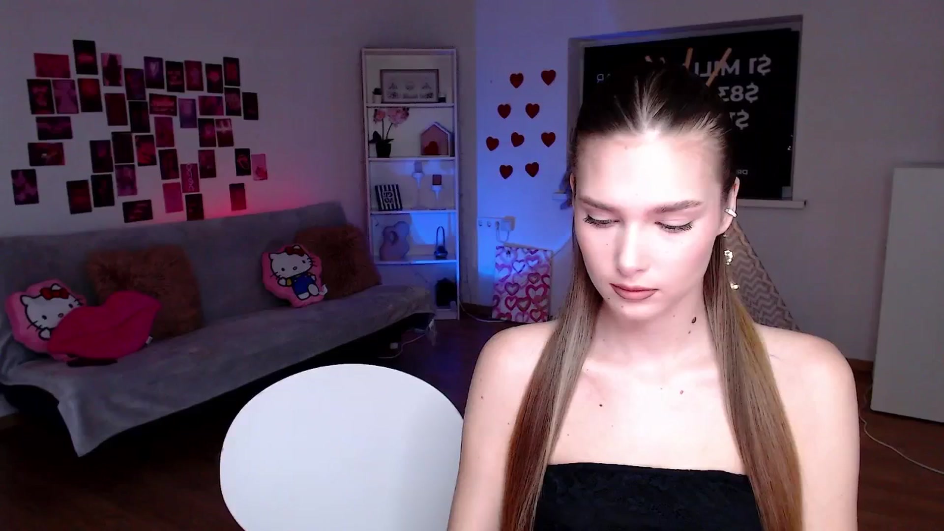 Gallery image thumbnail from Sirela's myfreecams stream on, 04/15/2026, 10:03 image 7 of 20