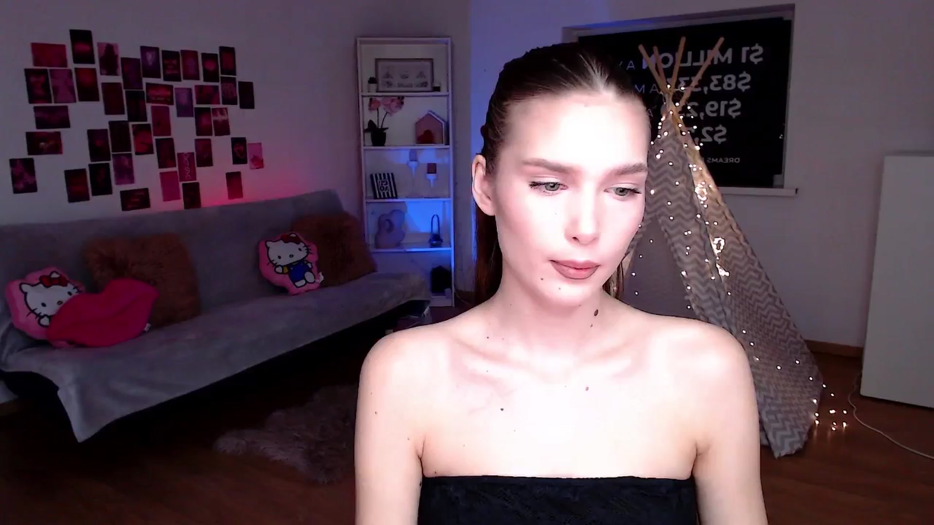 Gallery image thumbnail from Sirela's myfreecams stream on, 04/15/2026, 10:03 image 2 of 20