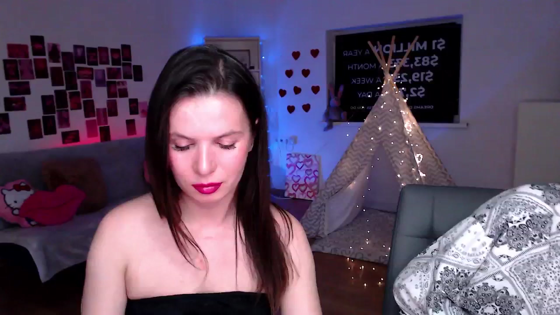 Gallery image thumbnail from Sirela's myfreecams stream on, 04/15/2026, 13:34 image 9 of 20