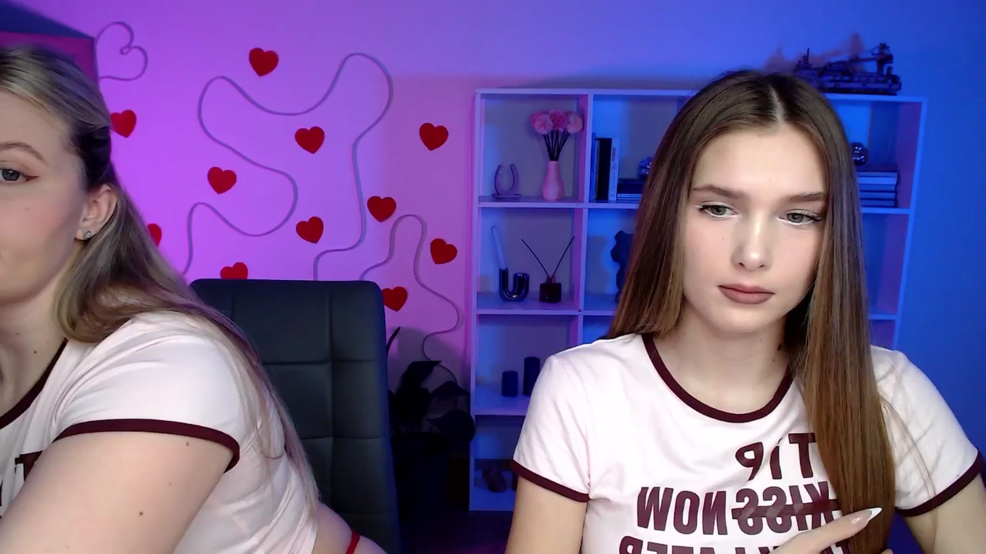 Gallery image thumbnail from Sirela's myfreecams stream on, 04/17/2026, 10:00 image 4 of 20