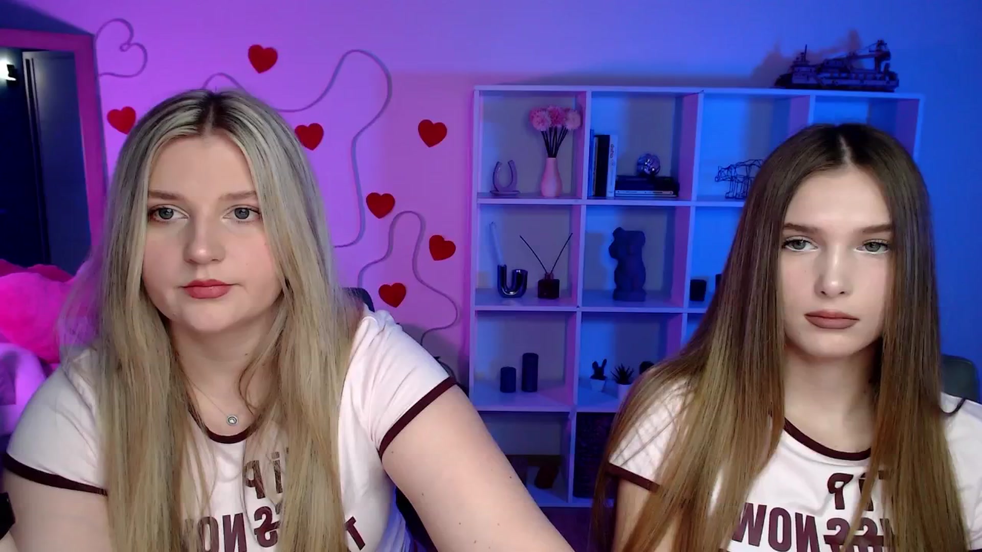 Gallery image thumbnail from Sirela's myfreecams stream on, 04/17/2026, 10:51 image 17 of 20