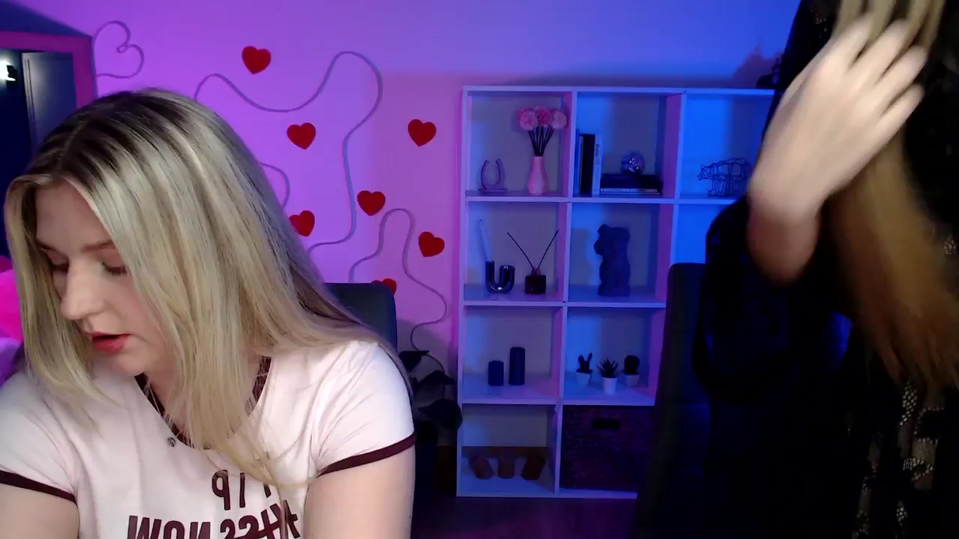 Gallery image thumbnail from Sirela's myfreecams stream on, 04/17/2026, 11:15 image 2 of 20