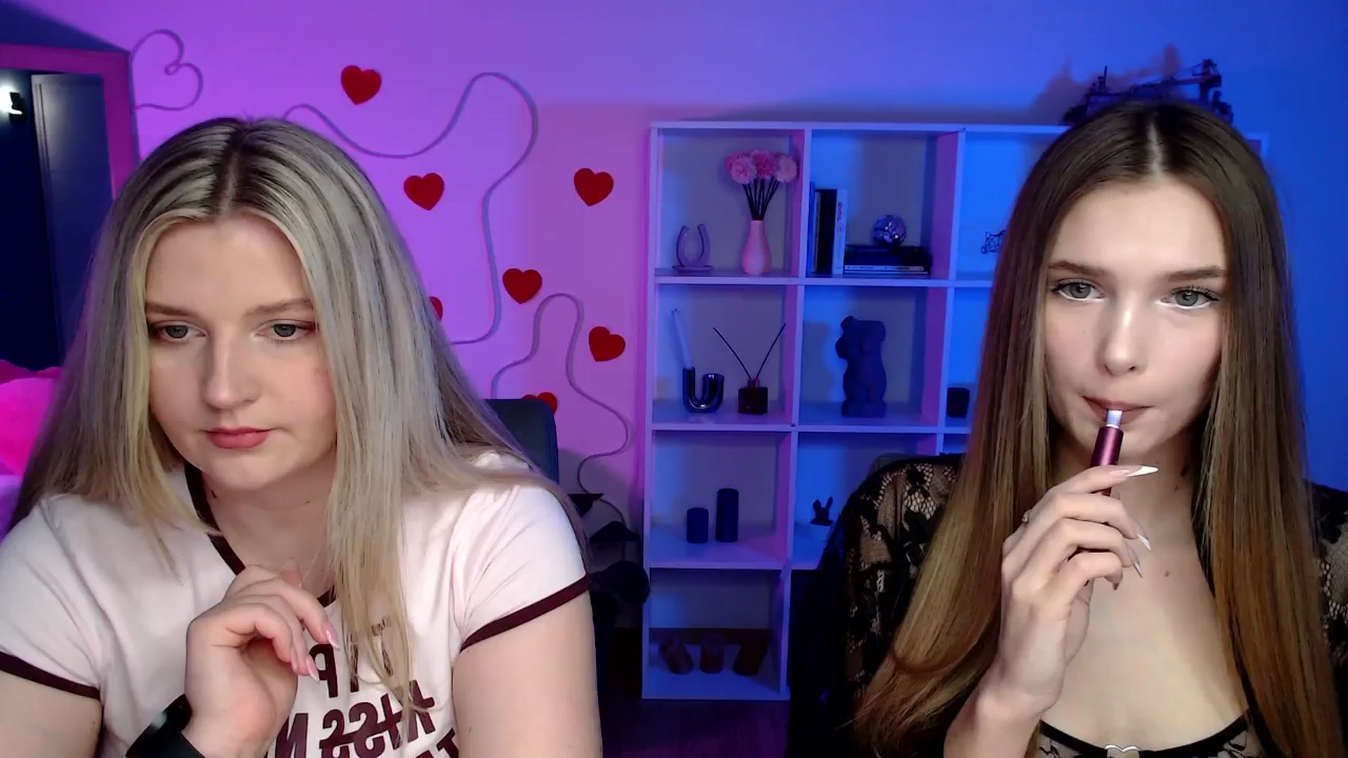 Gallery image thumbnail from Sirela's myfreecams stream on, 04/17/2026, 11:15 image 4 of 20
