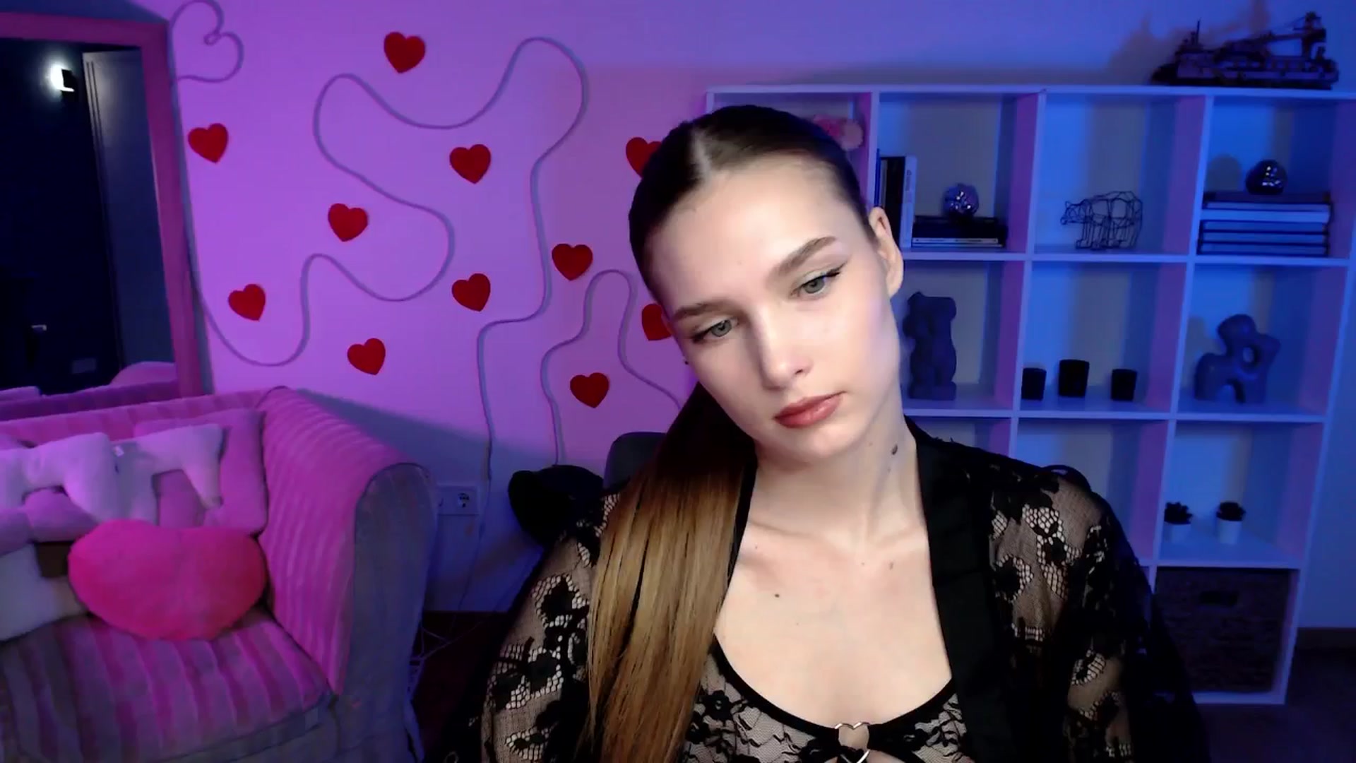 Gallery image thumbnail from Sirela's myfreecams stream on, 04/21/2026, 12:35 image 17 of 20