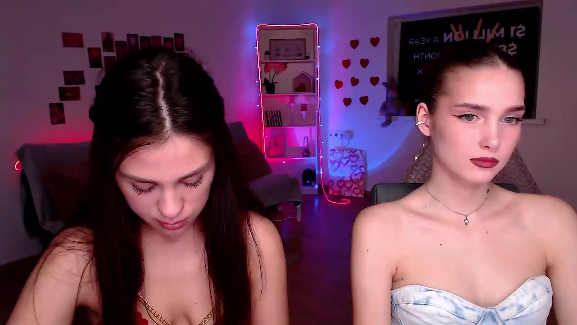 Gallery image thumbnail from Sirela's myfreecams stream on, 05/13/2026, 12:07 image 4 of 20