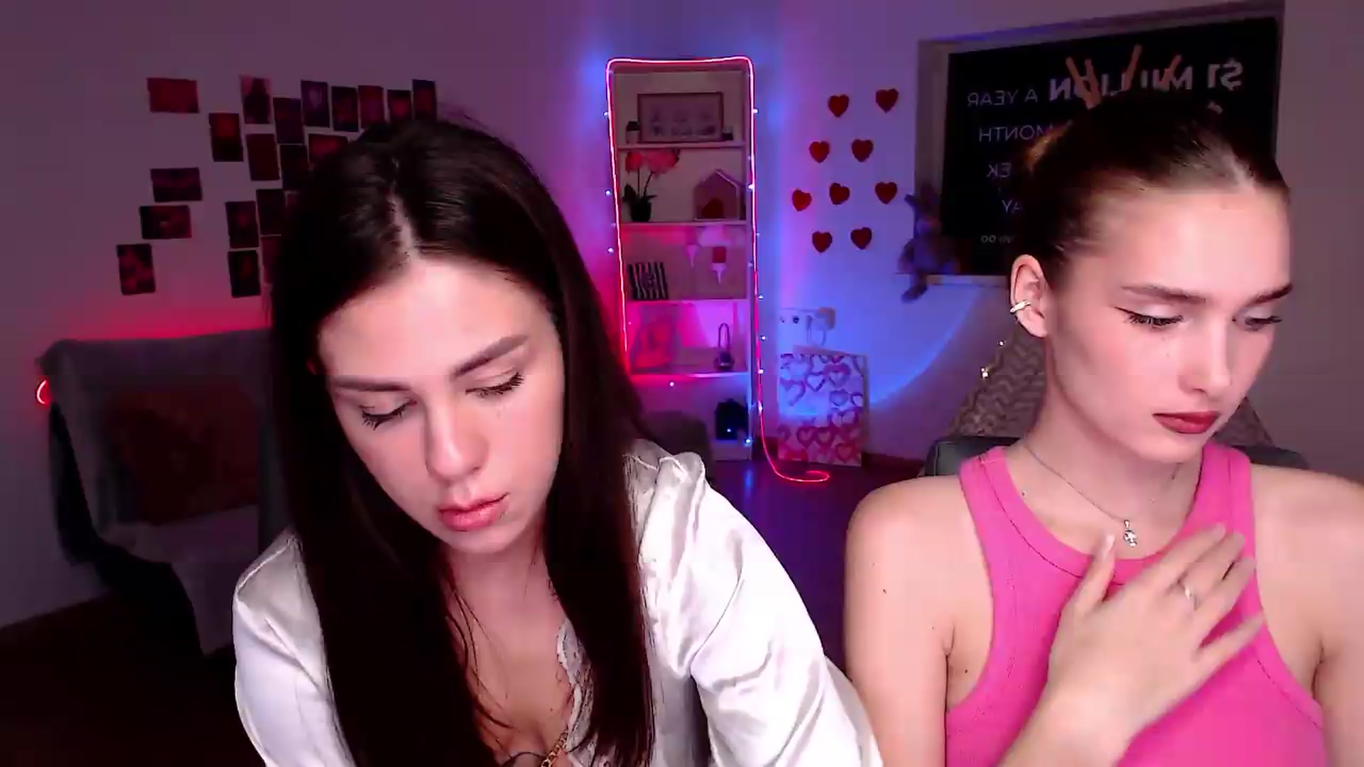 Gallery image thumbnail from Sirela's myfreecams stream on, 05/13/2026, 13:29 image 11 of 20