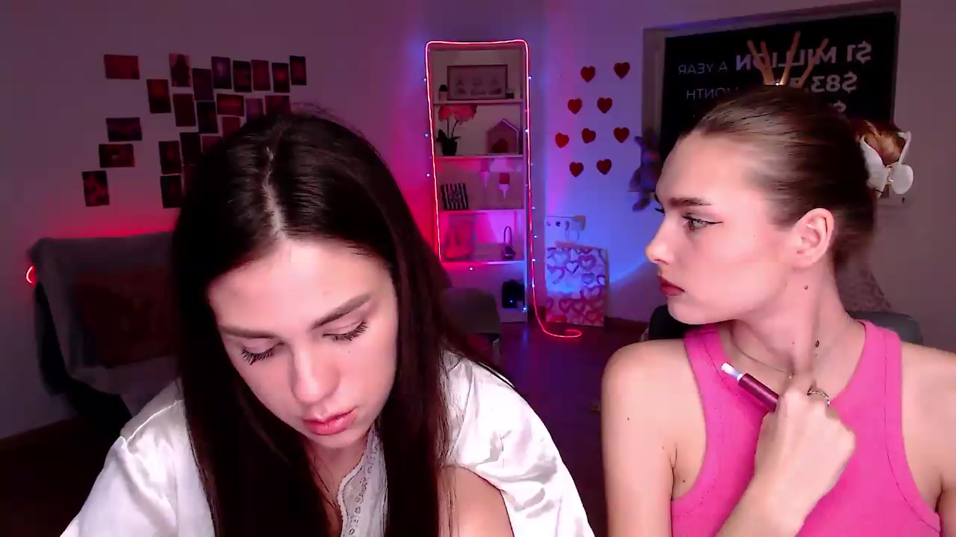 Gallery image thumbnail from Sirela's myfreecams stream on, 05/13/2026, 13:29 image 15 of 20