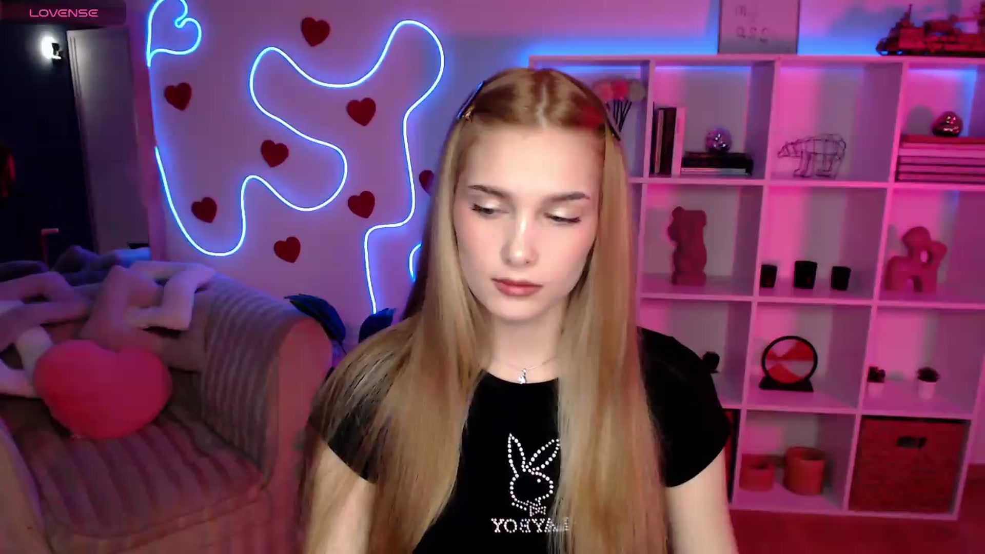 Gallery image thumbnail from Sirela's myfreecams stream on, 05/21/2026, 08:57 image 4 of 20
