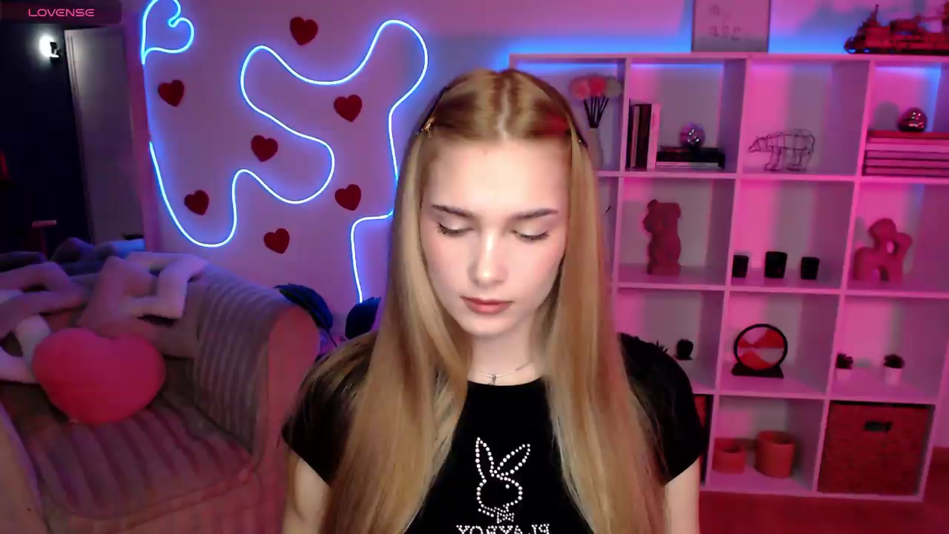 Gallery image thumbnail from Sirela's myfreecams stream on, 05/21/2026, 08:57 image 17 of 20