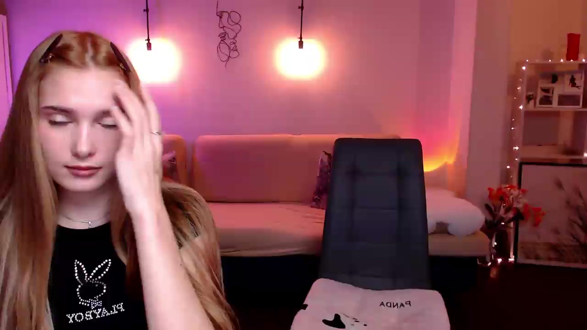 Gallery image thumbnail from Sirela's myfreecams stream on, 05/21/2026, 16:14 image 9 of 20
