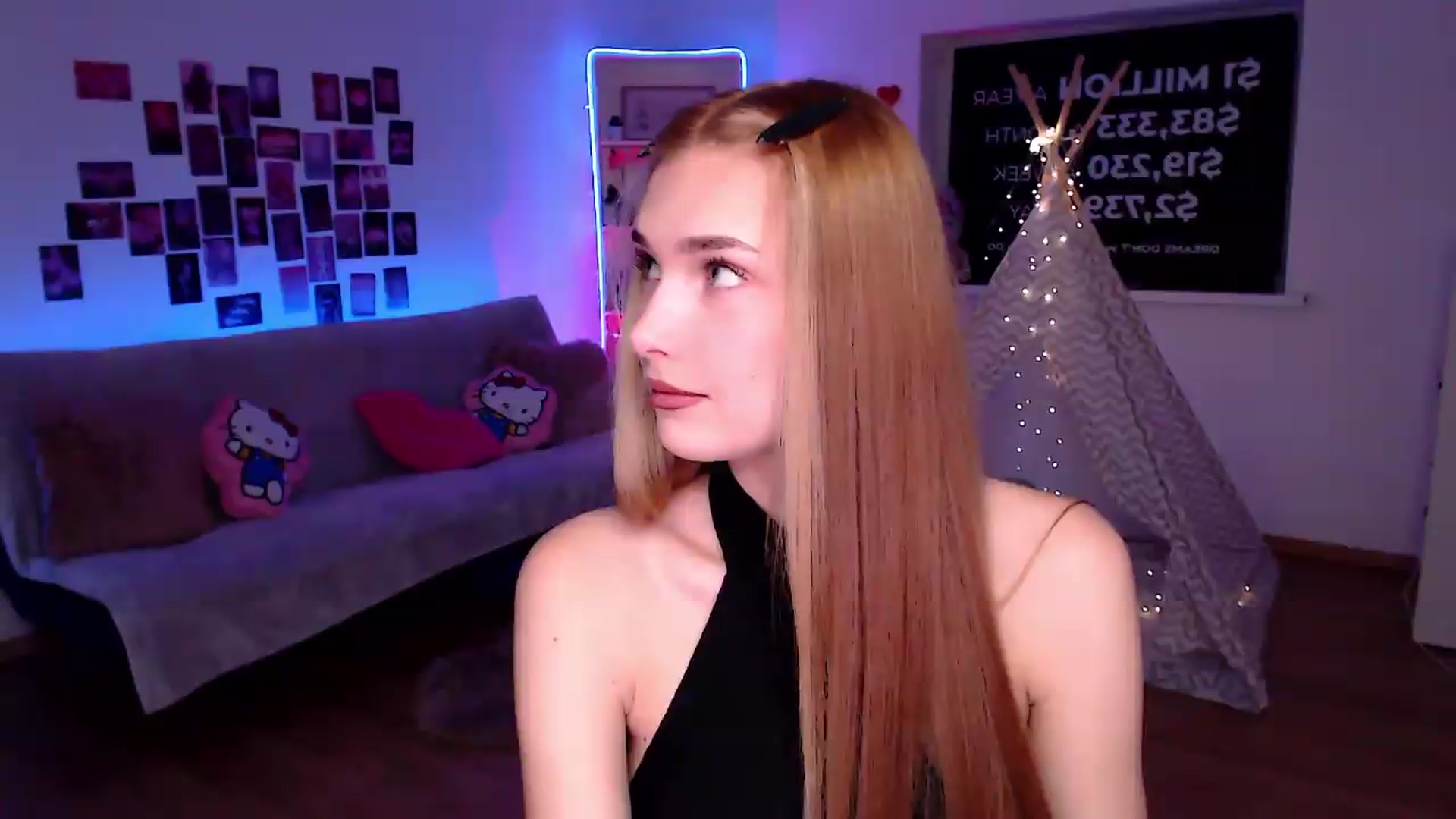 Gallery image thumbnail from Sirela's myfreecams stream on, 05/22/2026, 09:22 image 5 of 20