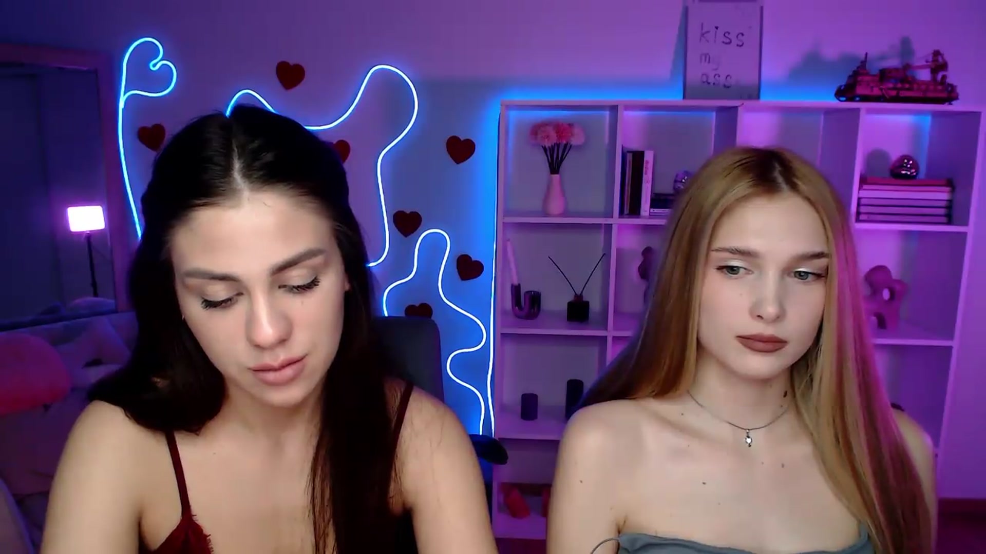 Gallery image thumbnail from Sirela's myfreecams stream on, 06/03/2026, 12:17 image 17 of 20