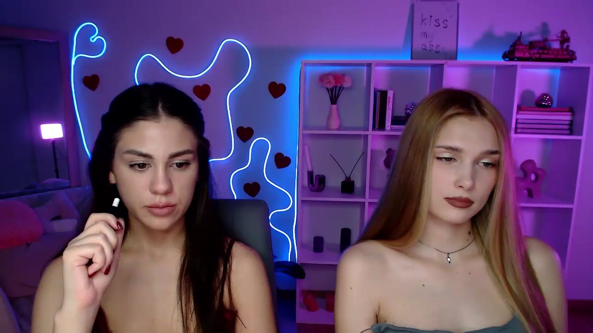 Gallery image thumbnail from Sirela's myfreecams stream on, 06/03/2026, 12:17 image 5 of 20