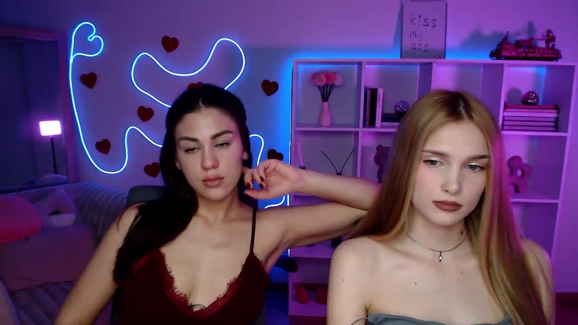 Gallery image thumbnail from Sirela's myfreecams stream on, 06/03/2026, 12:17 image 20 of 20