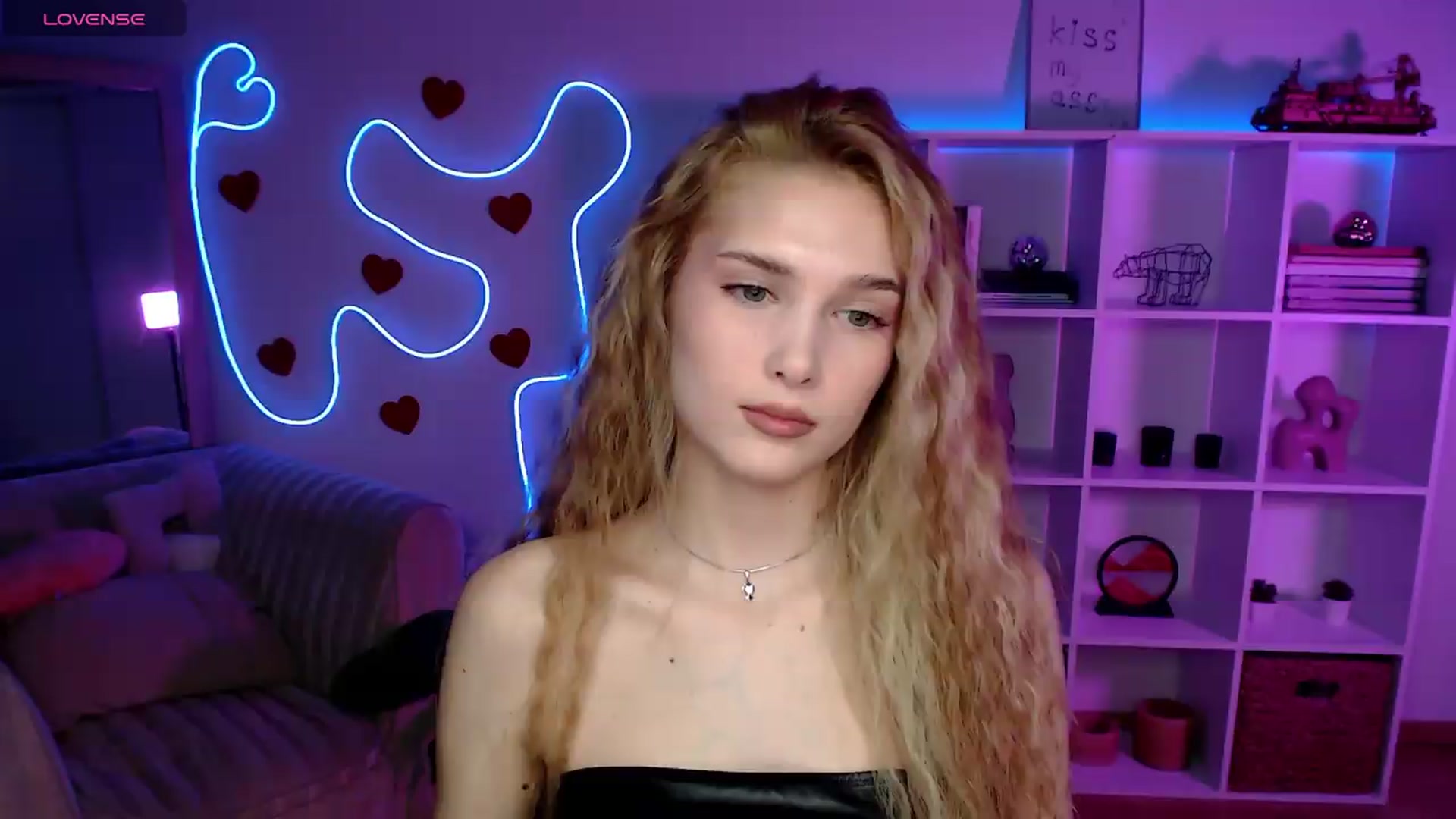 Gallery image thumbnail from Sirela's myfreecams stream on, 06/05/2026, 10:05 image 12 of 20