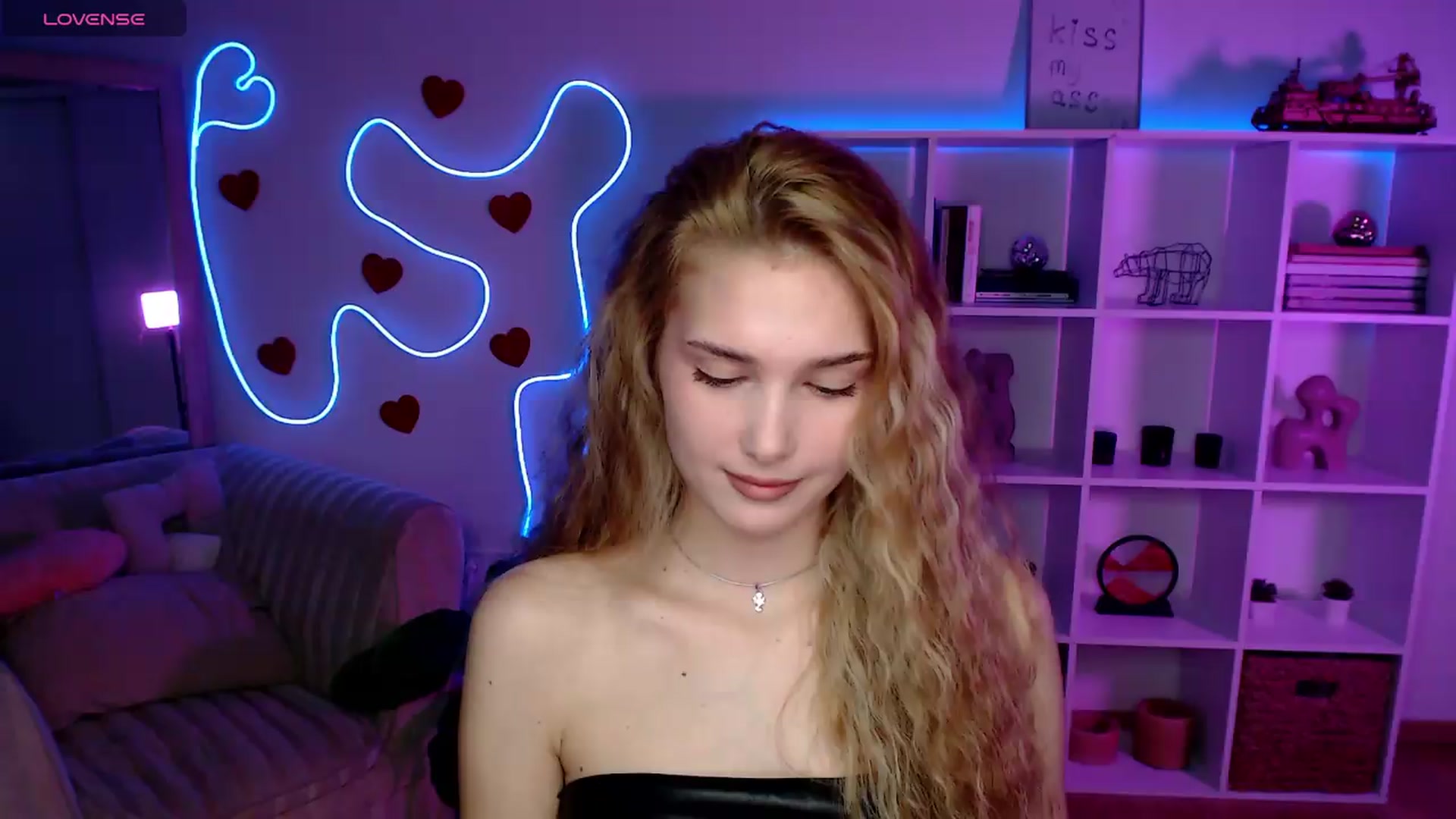 Gallery image thumbnail from Sirela's myfreecams stream on, 06/05/2026, 11:09 image 6 of 20