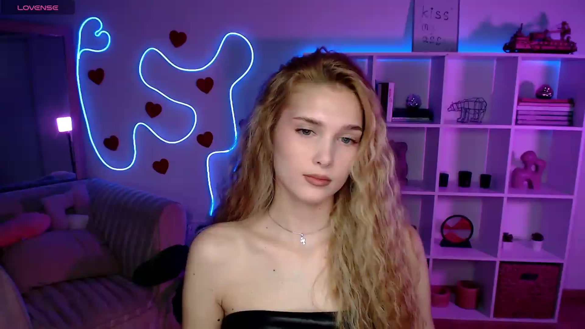 Gallery image thumbnail from Sirela's myfreecams stream on, 06/05/2026, 11:09 image 7 of 20