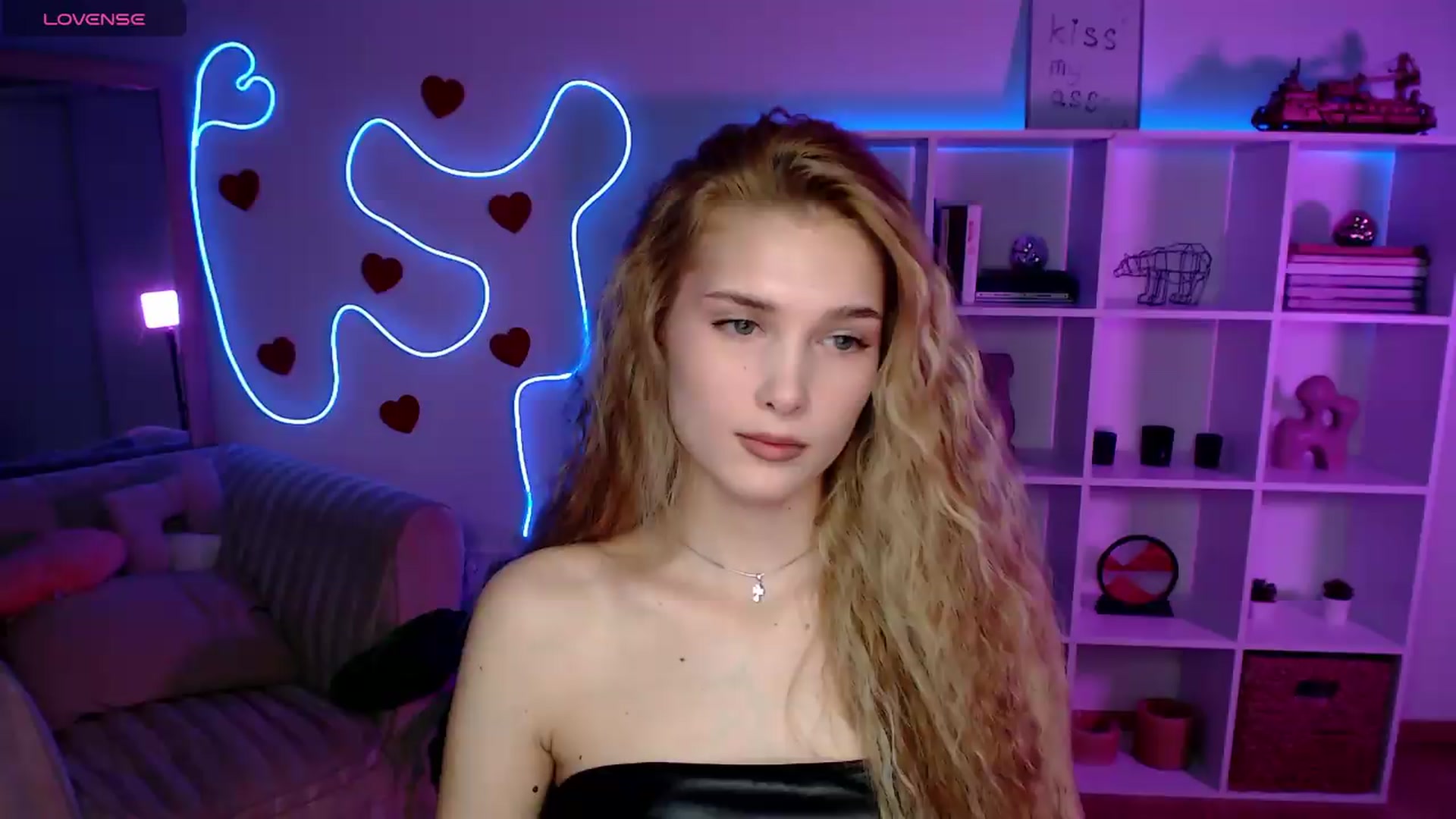 Gallery image thumbnail from Sirela's myfreecams stream on, 06/05/2026, 11:09 image 4 of 20