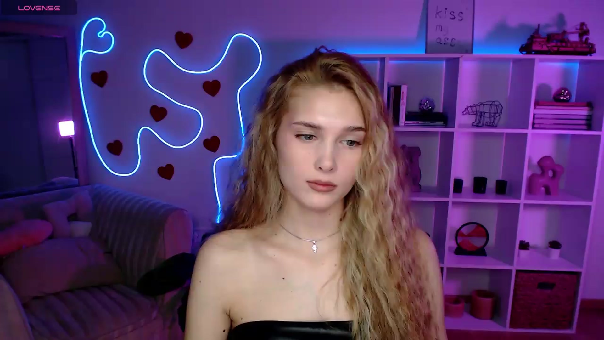Gallery image thumbnail from Sirela's myfreecams stream on, 06/05/2026, 11:09 image 14 of 20