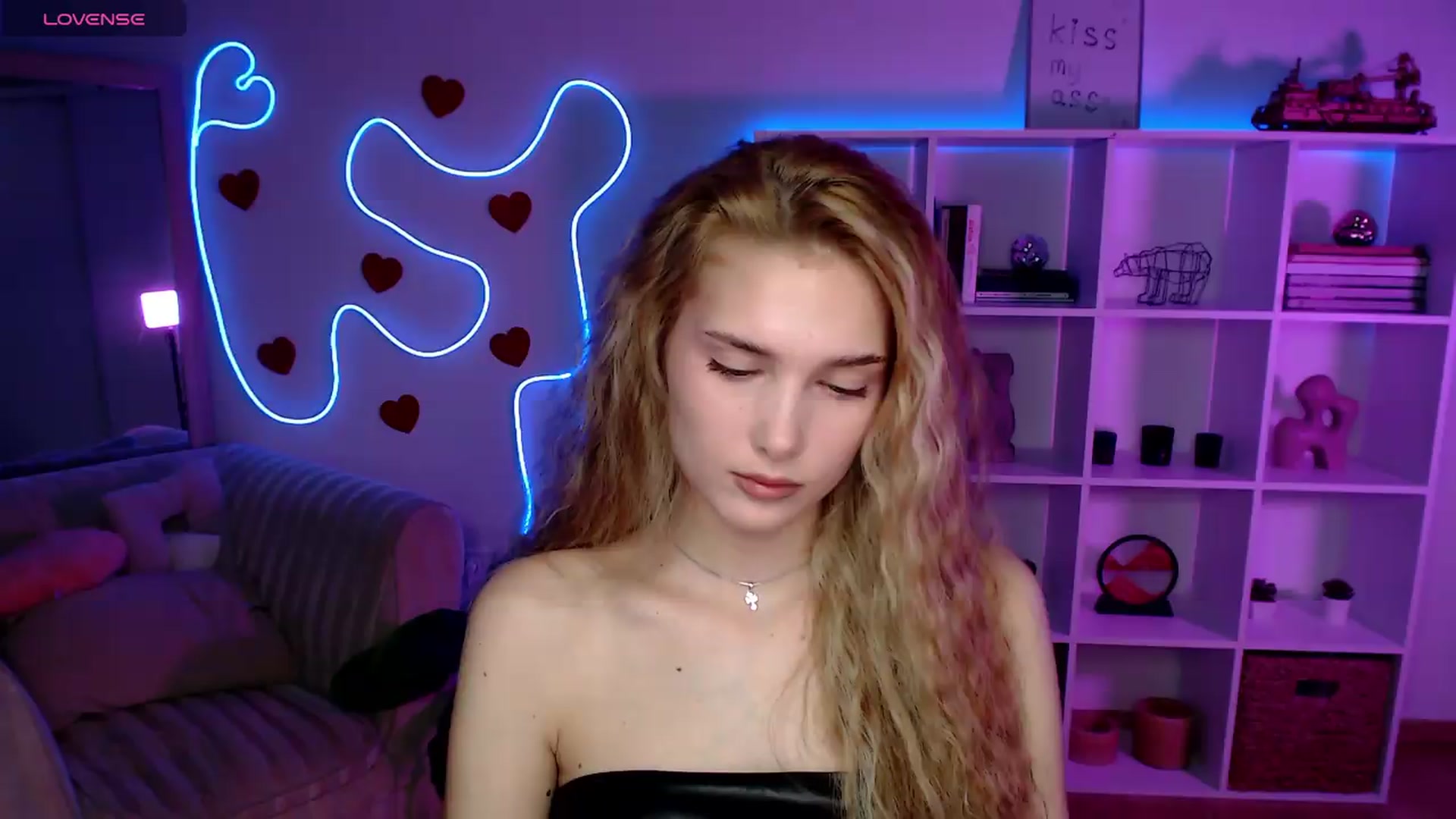 Gallery image thumbnail from Sirela's myfreecams stream on, 06/05/2026, 11:09 image 17 of 20