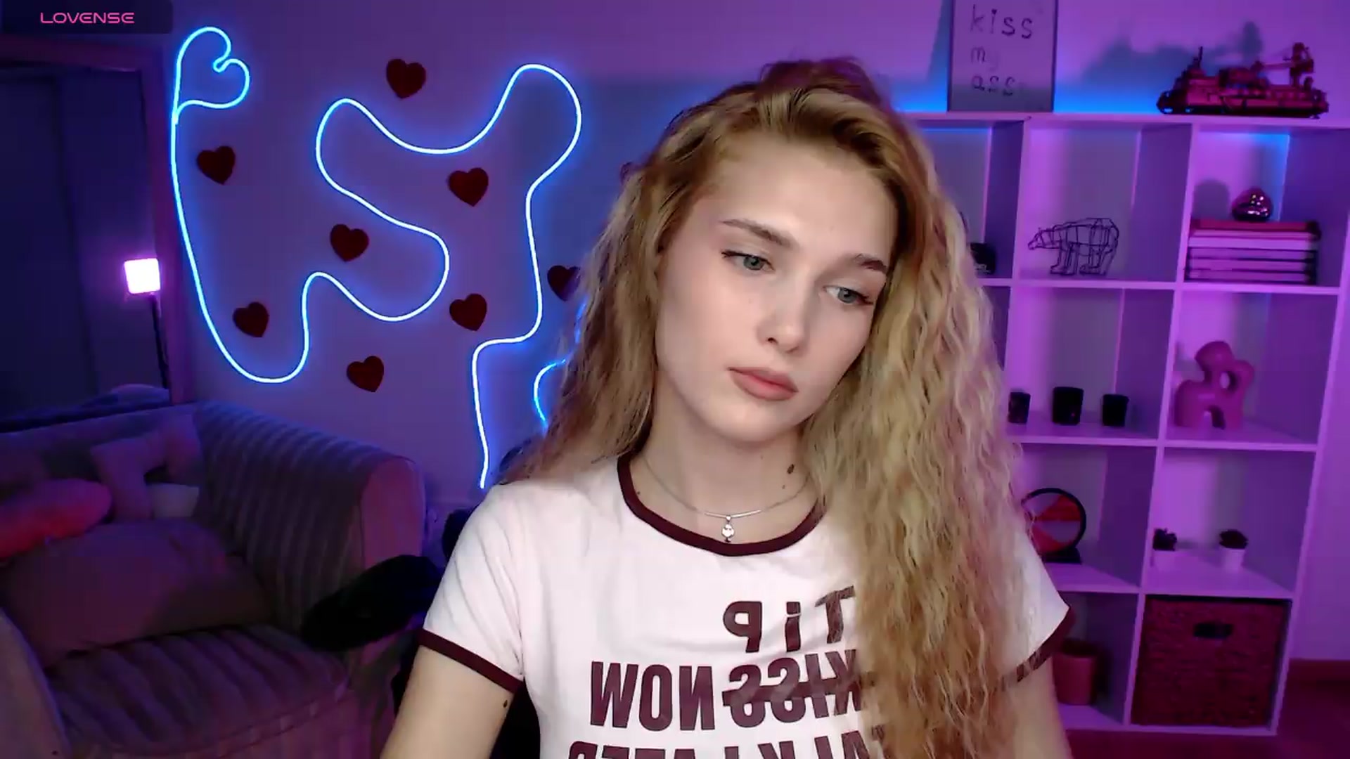 Gallery image thumbnail from Sirela's myfreecams stream on, 06/05/2026, 12:27 image 14 of 20