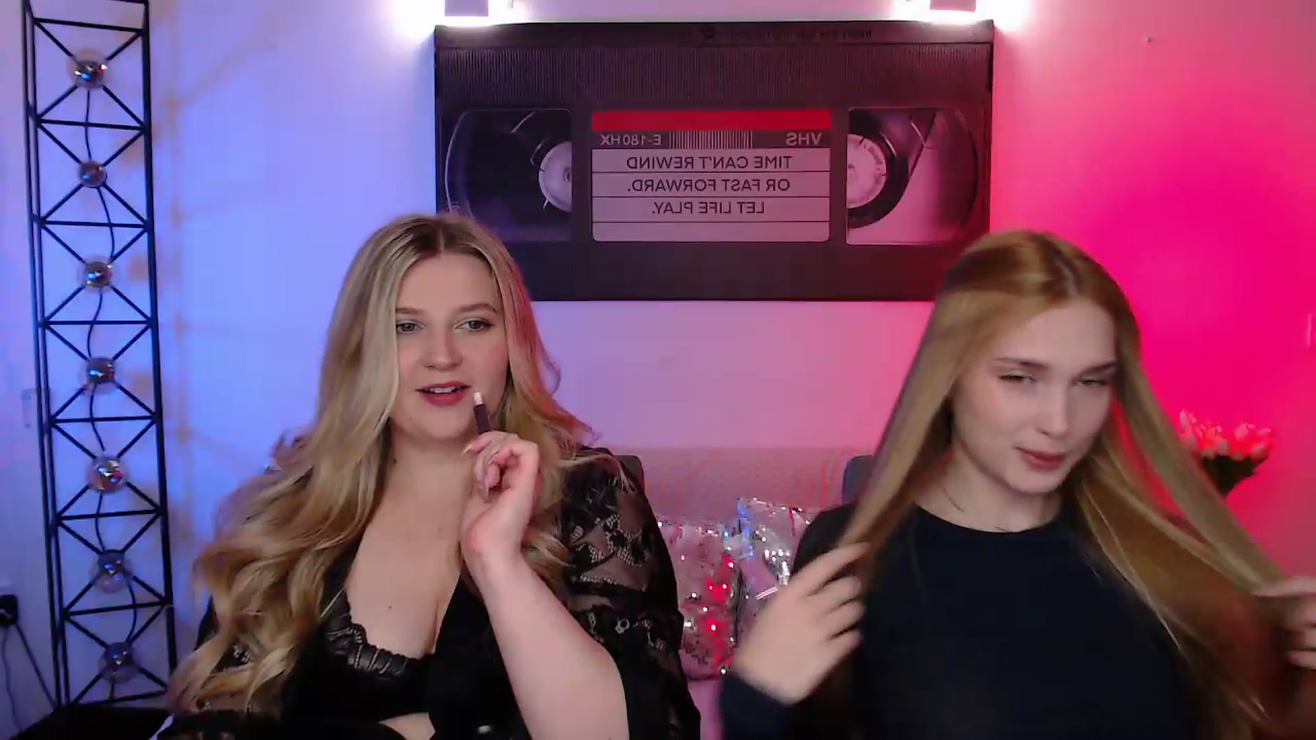 Gallery image thumbnail from Sirela's myfreecams stream on, 06/06/2026, 11:20 image 4 of 20